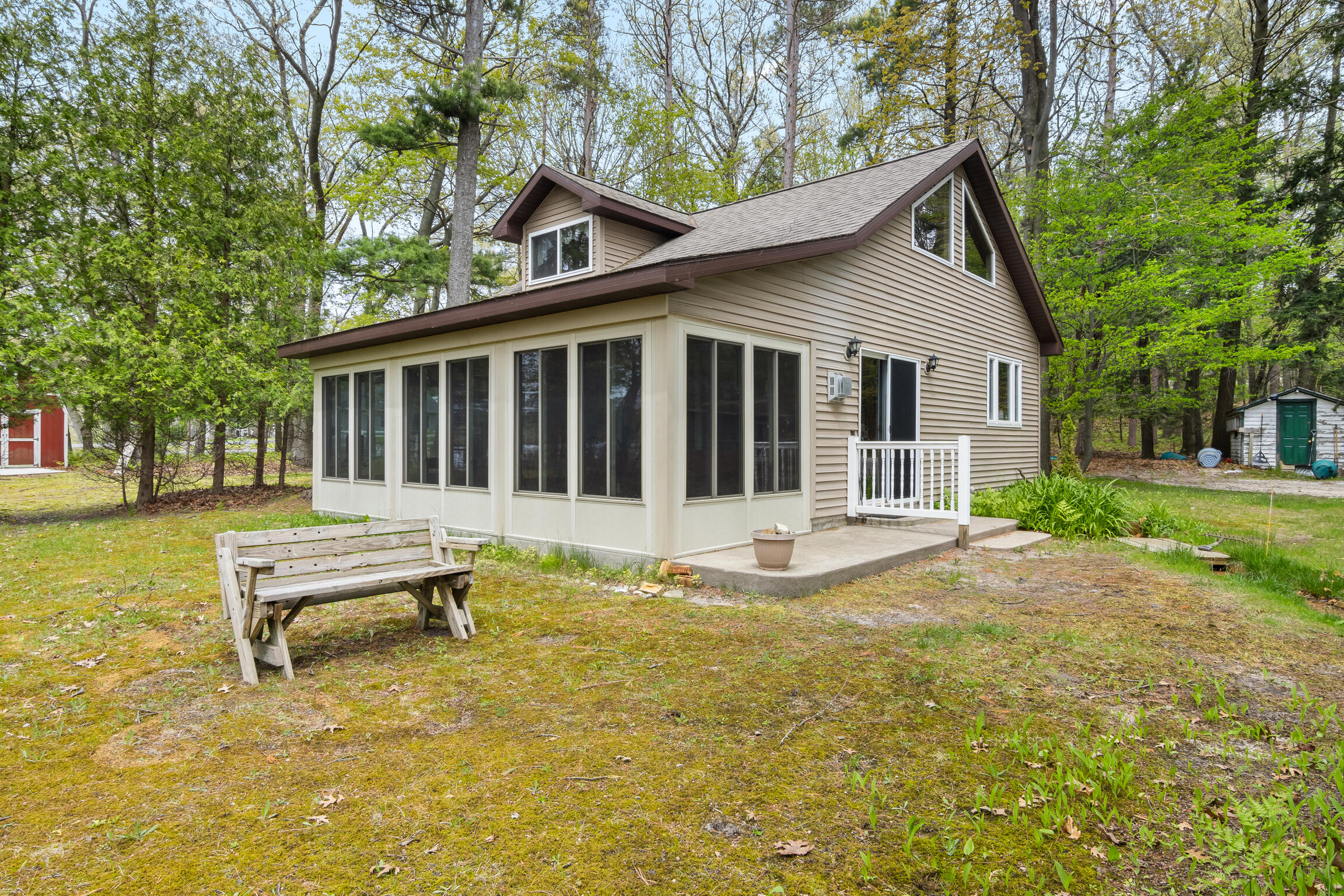 63 E Piney Road Property Photo 1