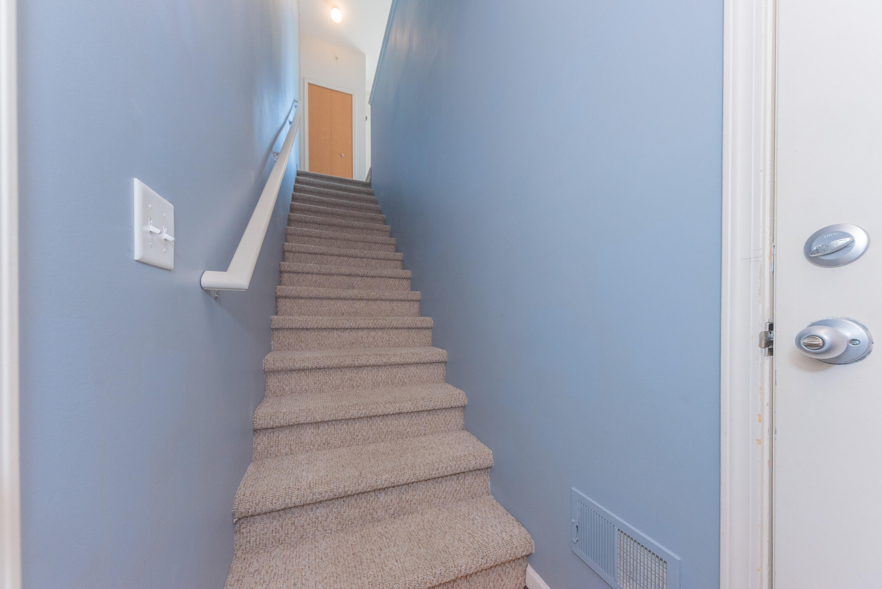 1104 Riversedge Drive Property Photo 13