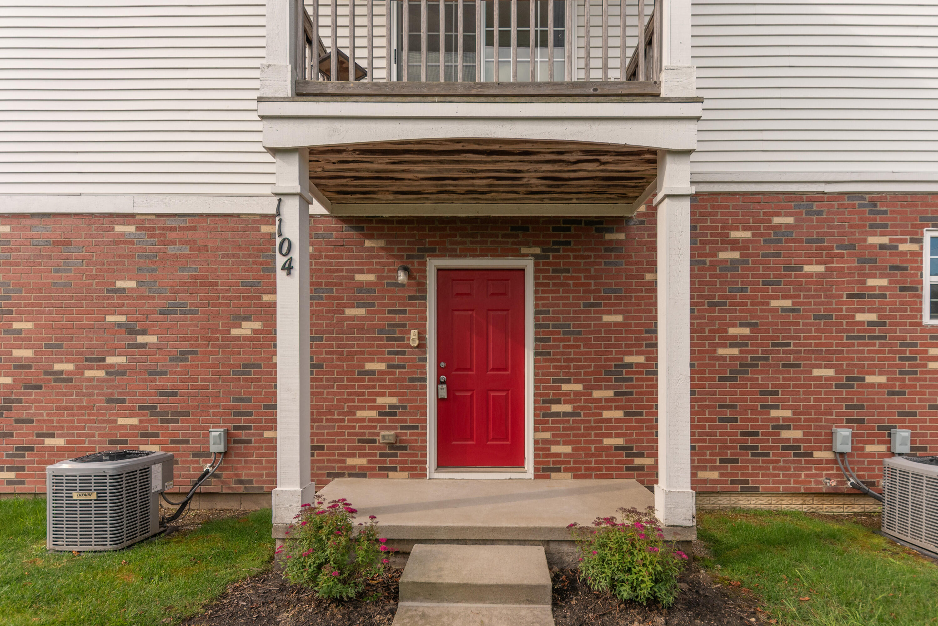 1104 Riversedge Drive Property Photo 33