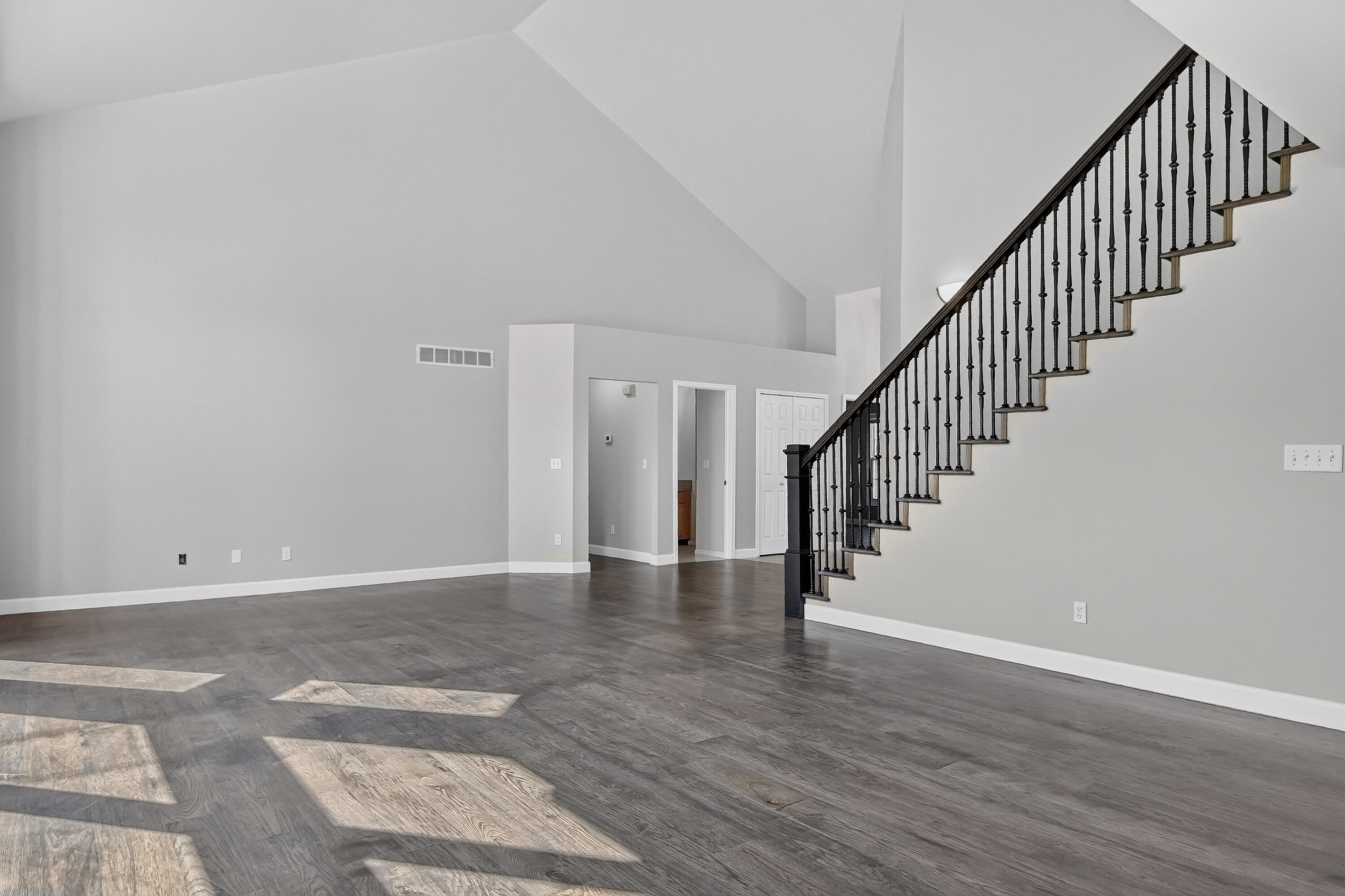 6961 Suncrest Drive Property Photo 20