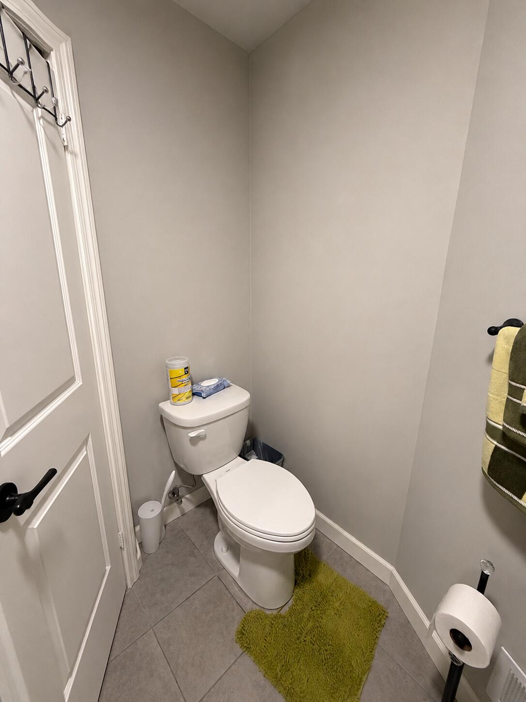 1077 Leonard Avenue Property Photo 20