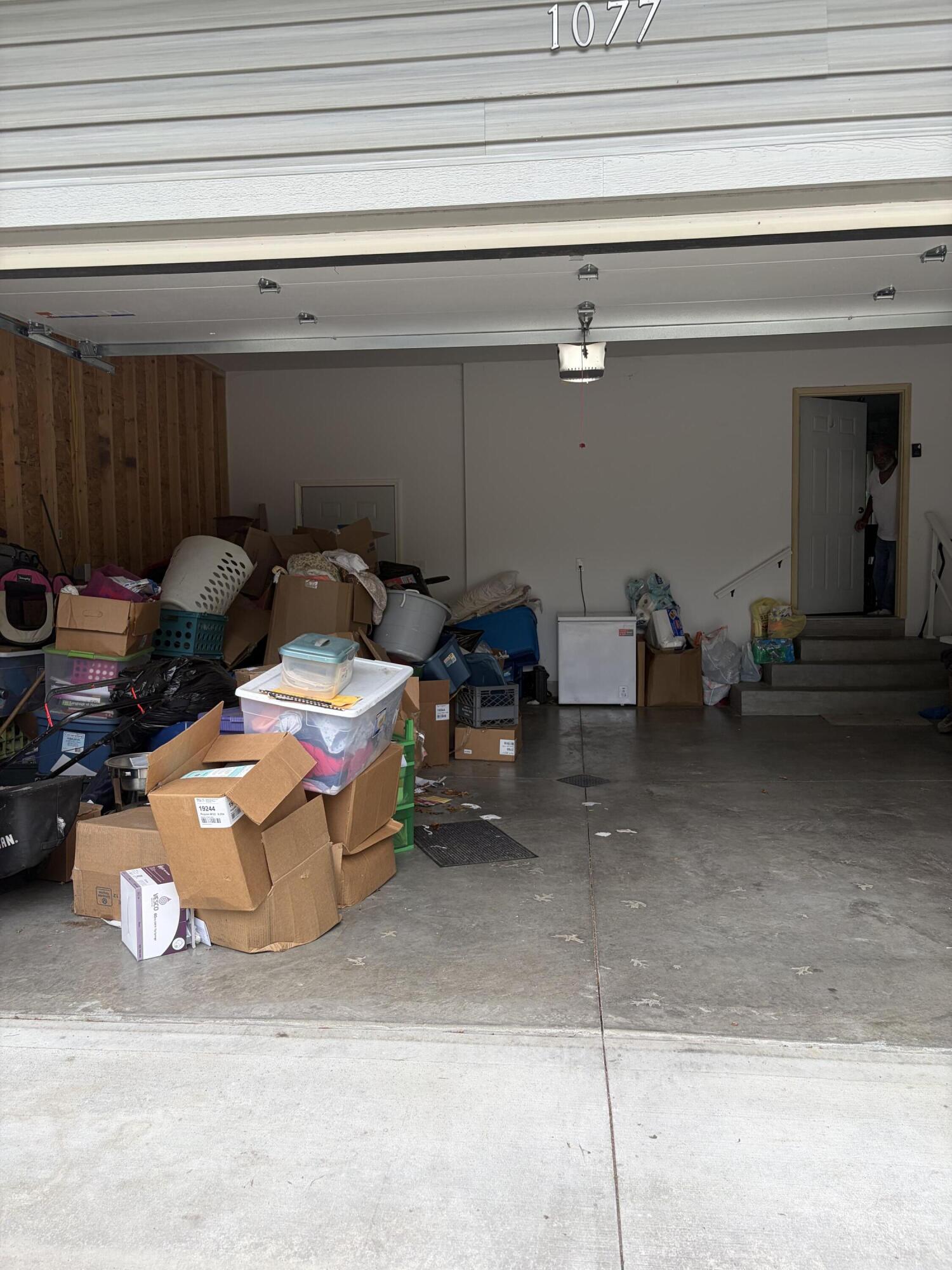 1077 Leonard Avenue Property Photo 34