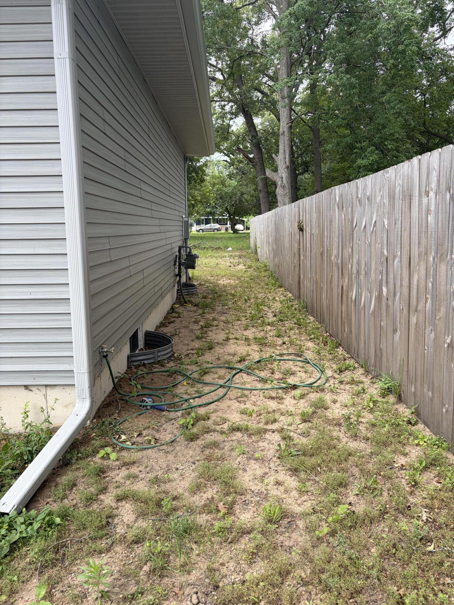 1077 Leonard Avenue Property Photo 36