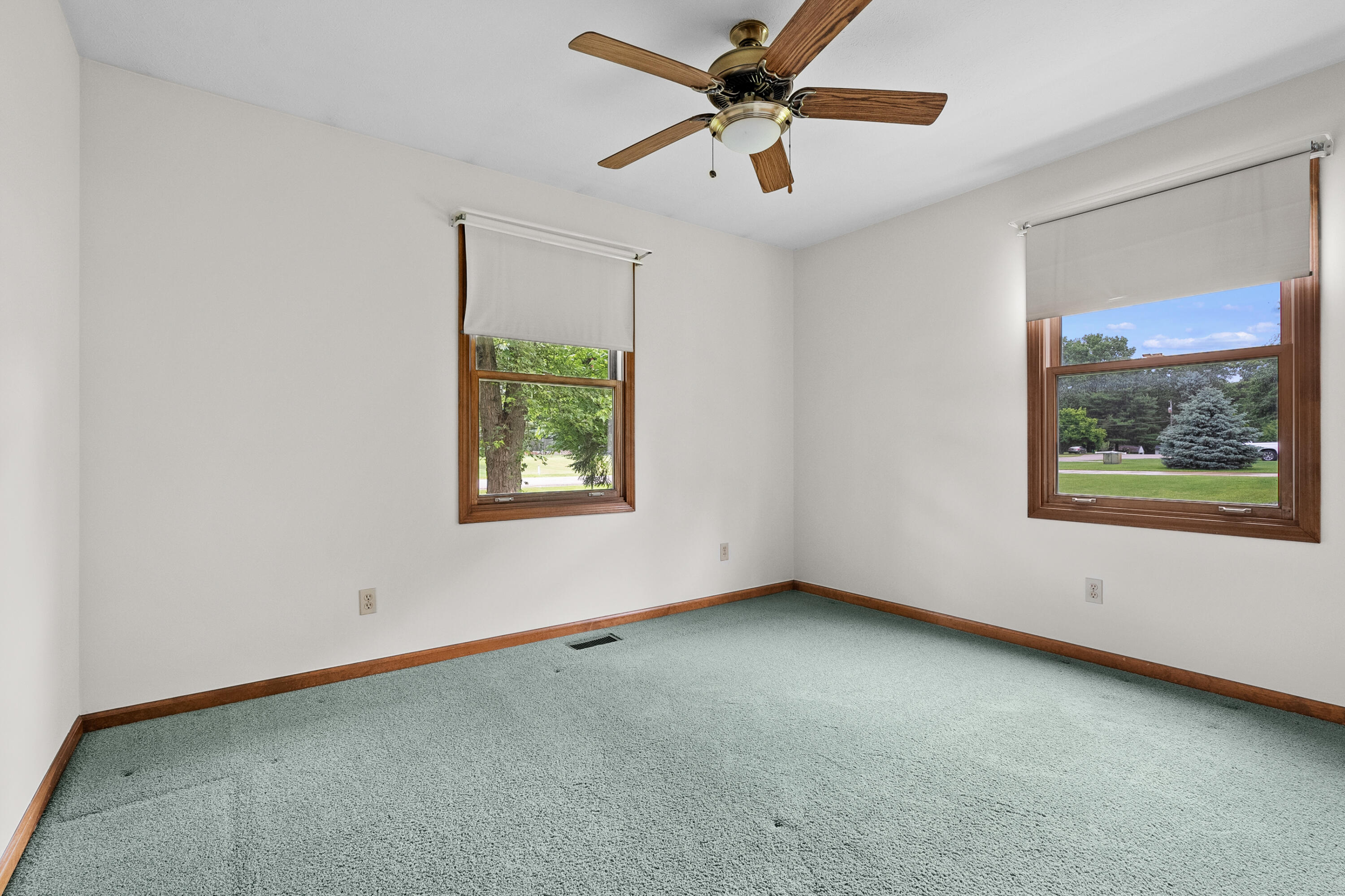 52135 Nancy Lane Property Photo 11