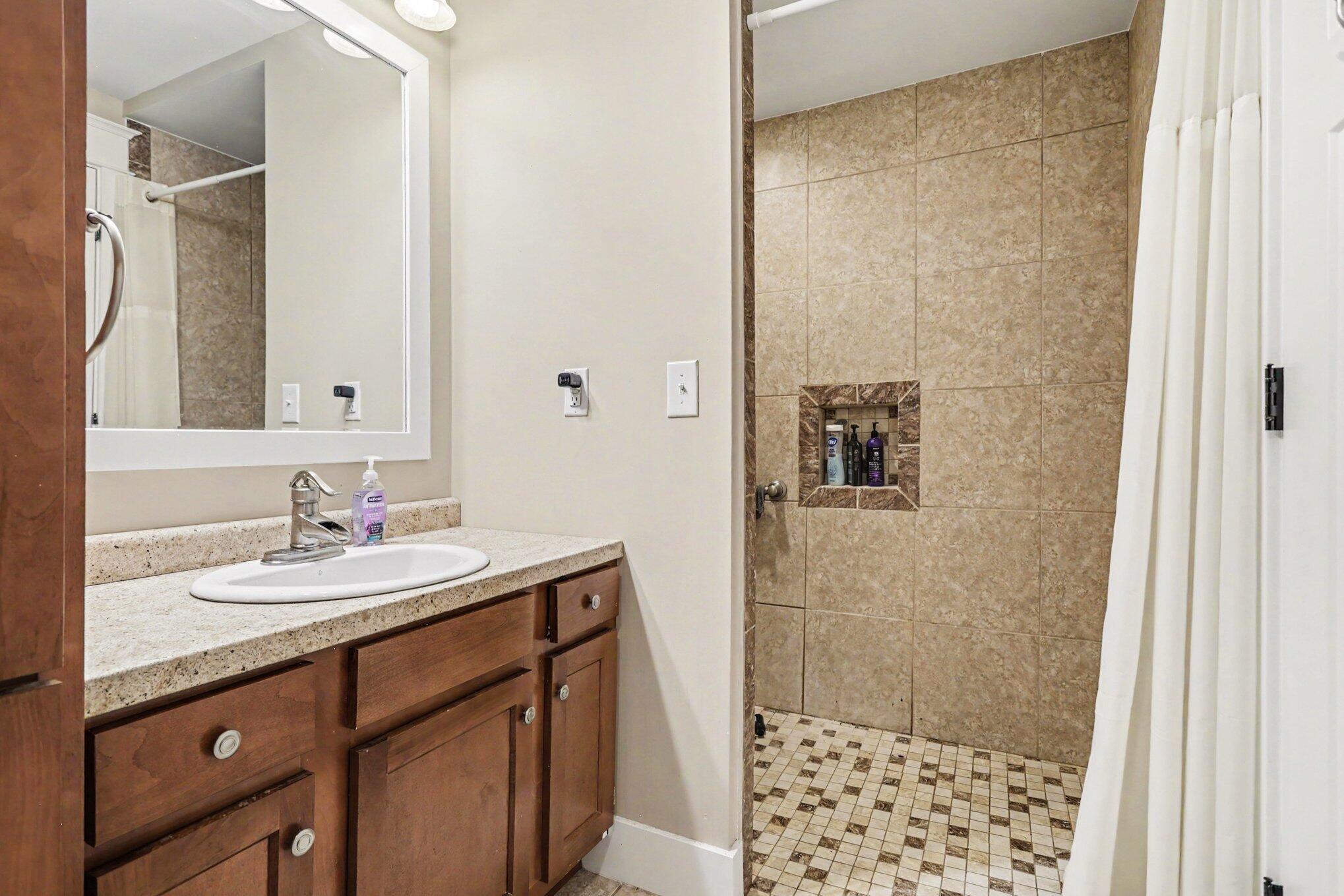 9370 Alex Drive Property Photo 16