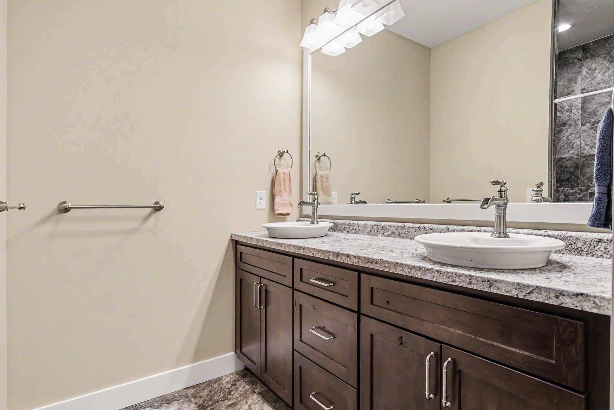 9370 Alex Drive Property Photo 27