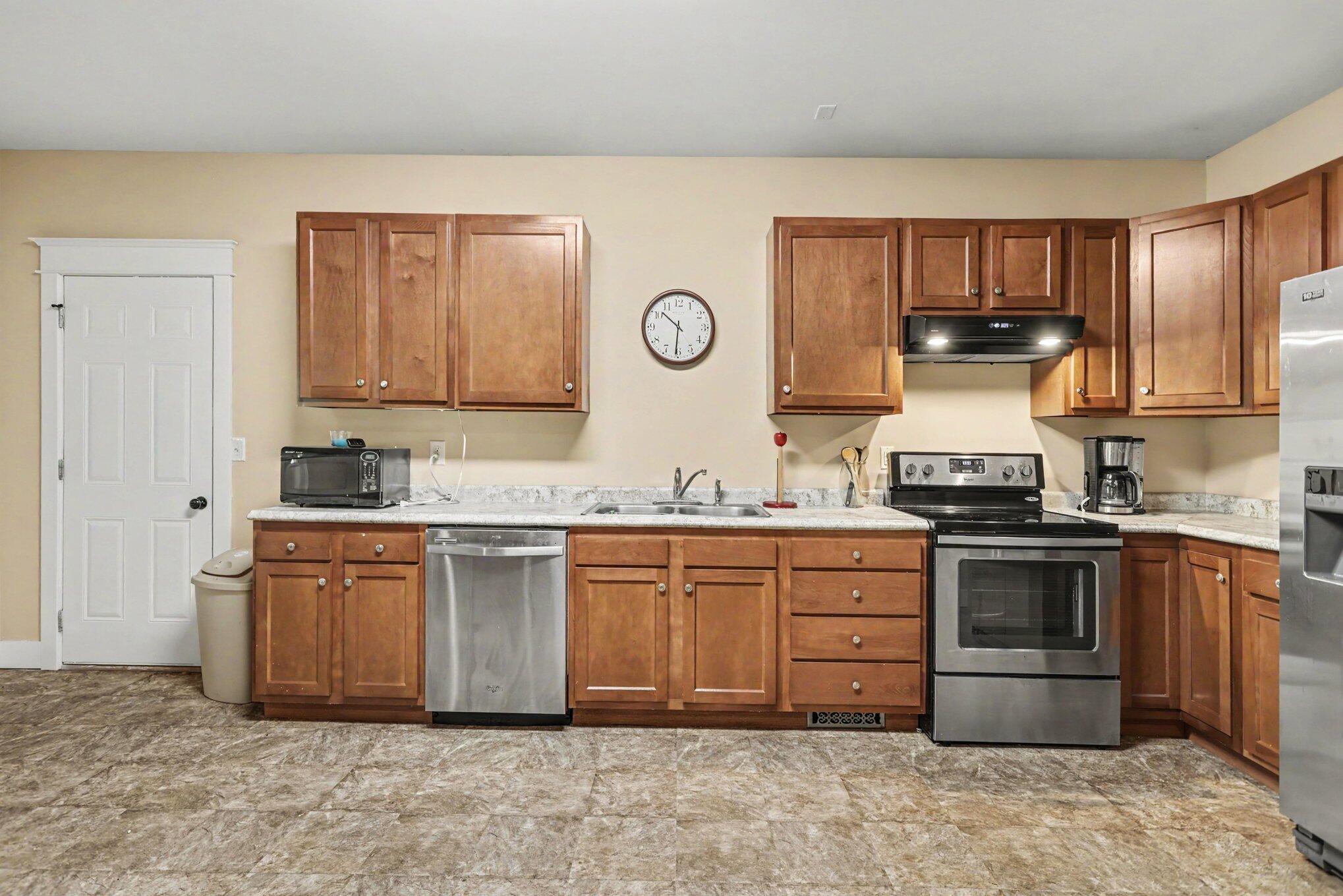 9370 Alex Drive Property Photo 30