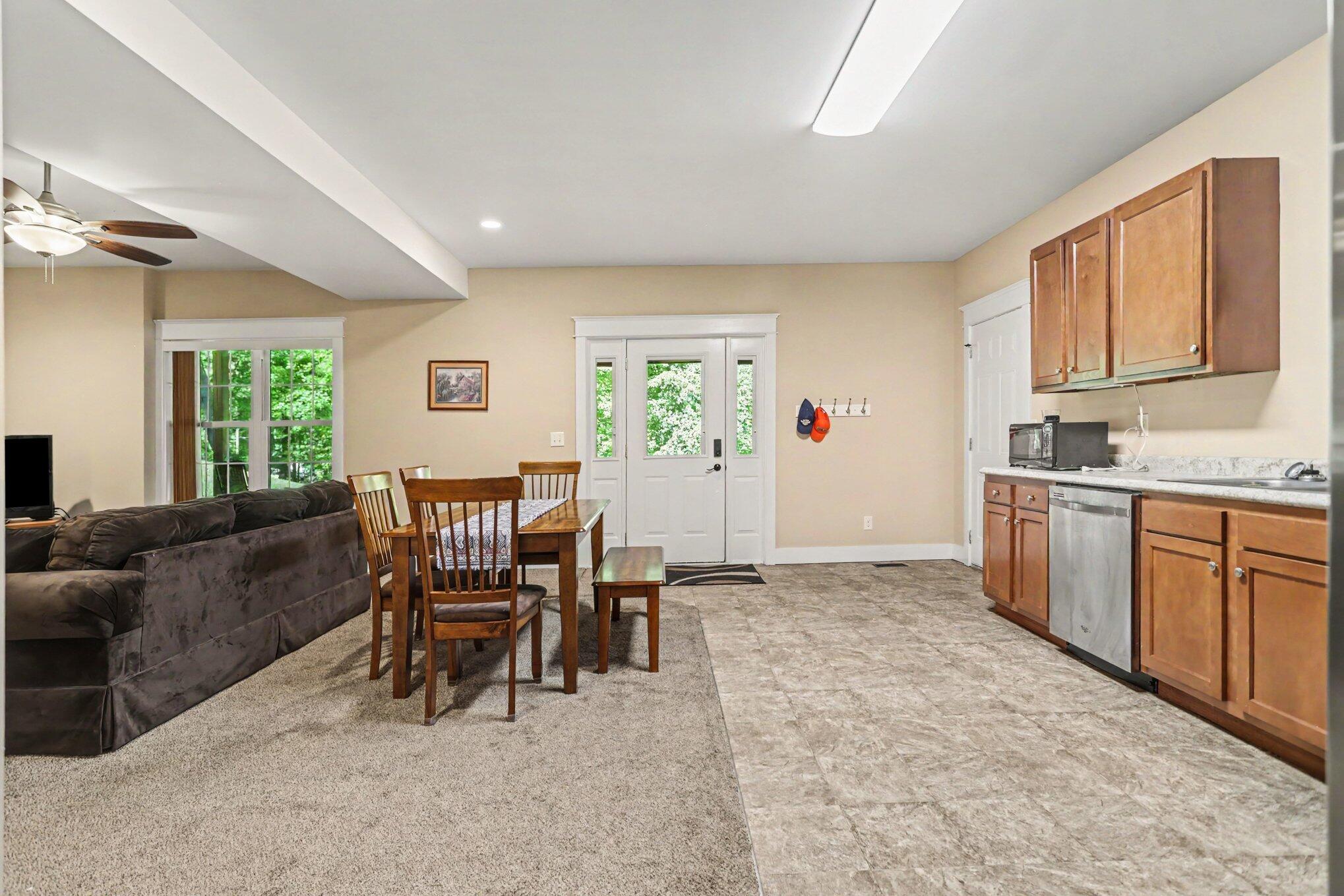 9370 Alex Drive Property Photo 32