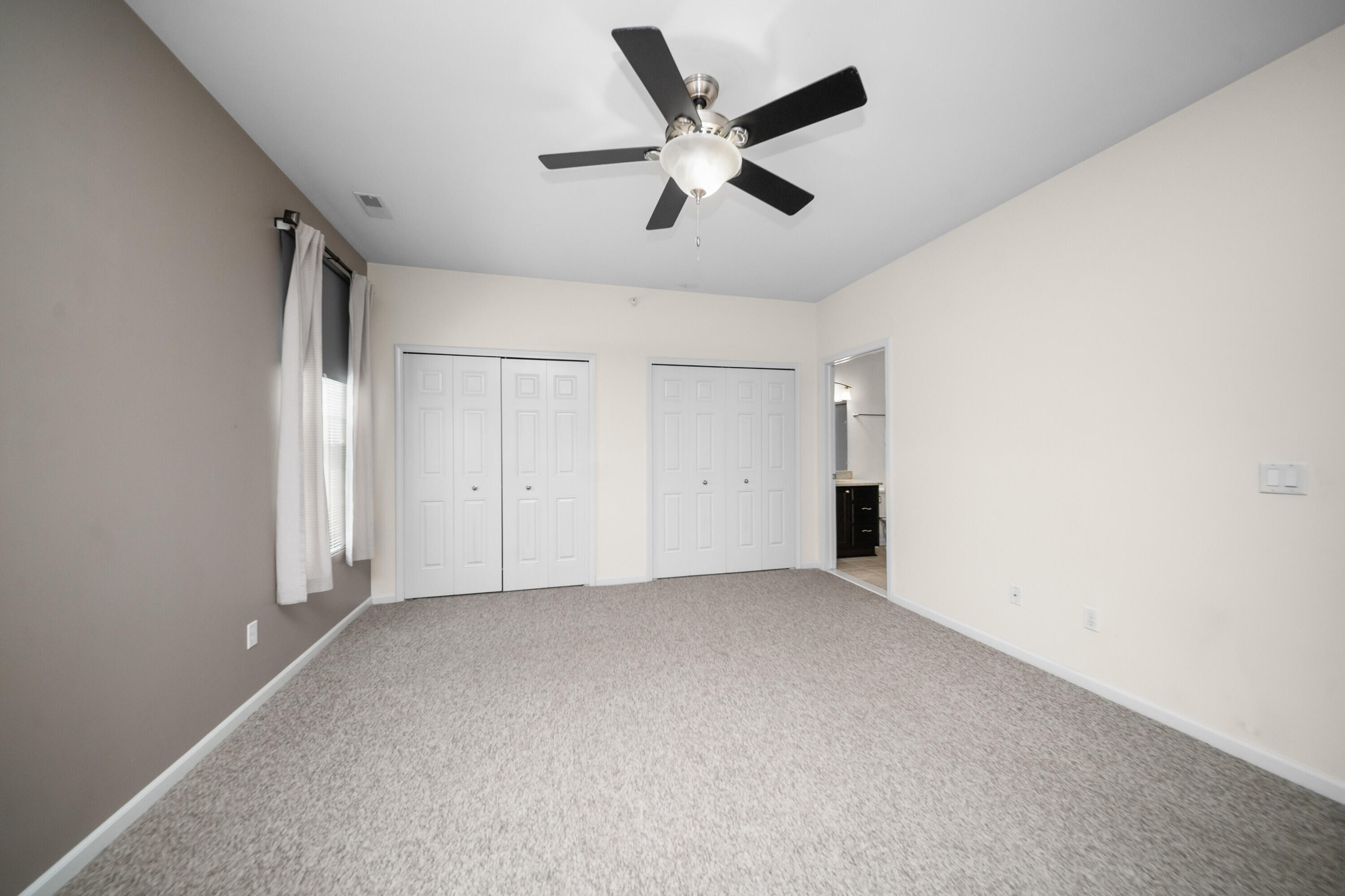 1013 E Summerfield Glen Circle 45 Property Photo 13