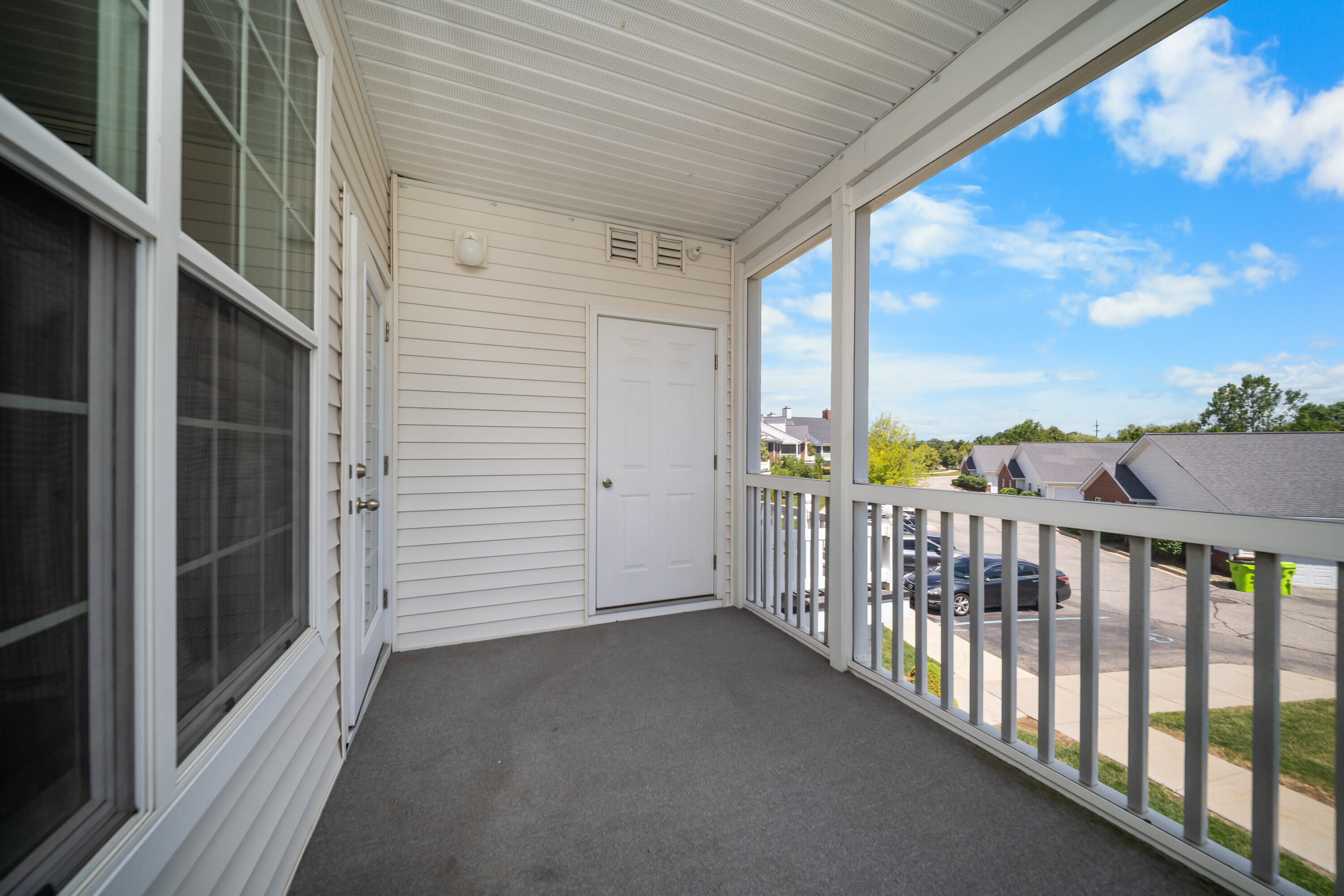 1013 E Summerfield Glen Circle 45 Property Photo 16
