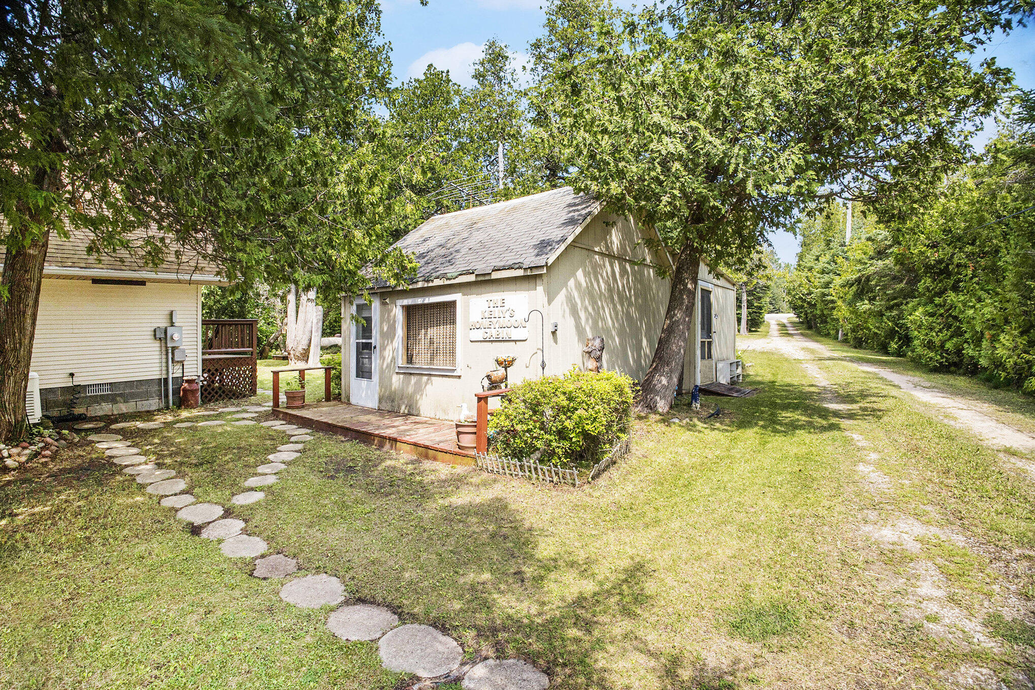 1445 Us-2 Property Photo 47