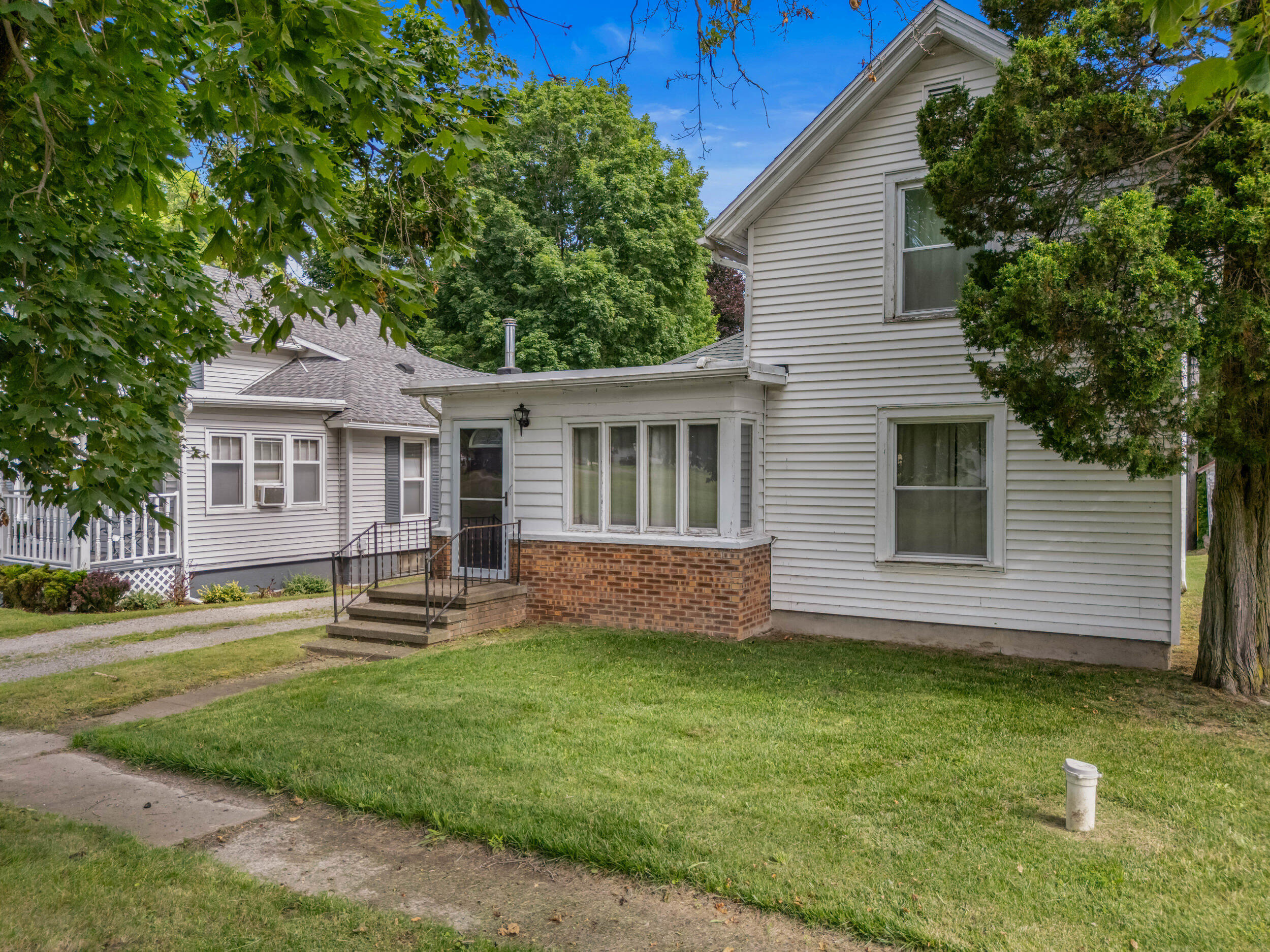 5388 Beecher Road Property Photo 1
