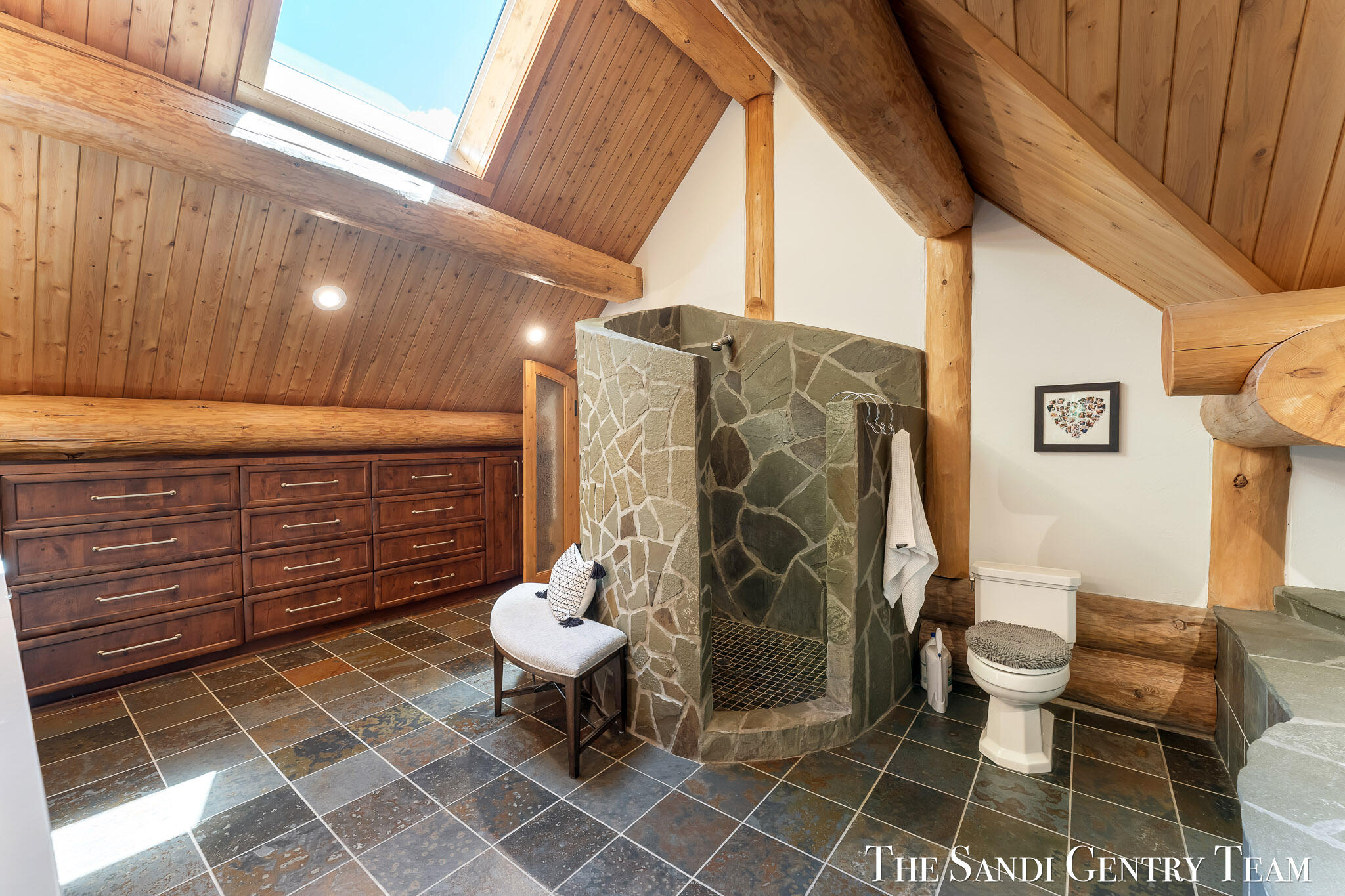18131 N Fruitport Road Property Photo 45