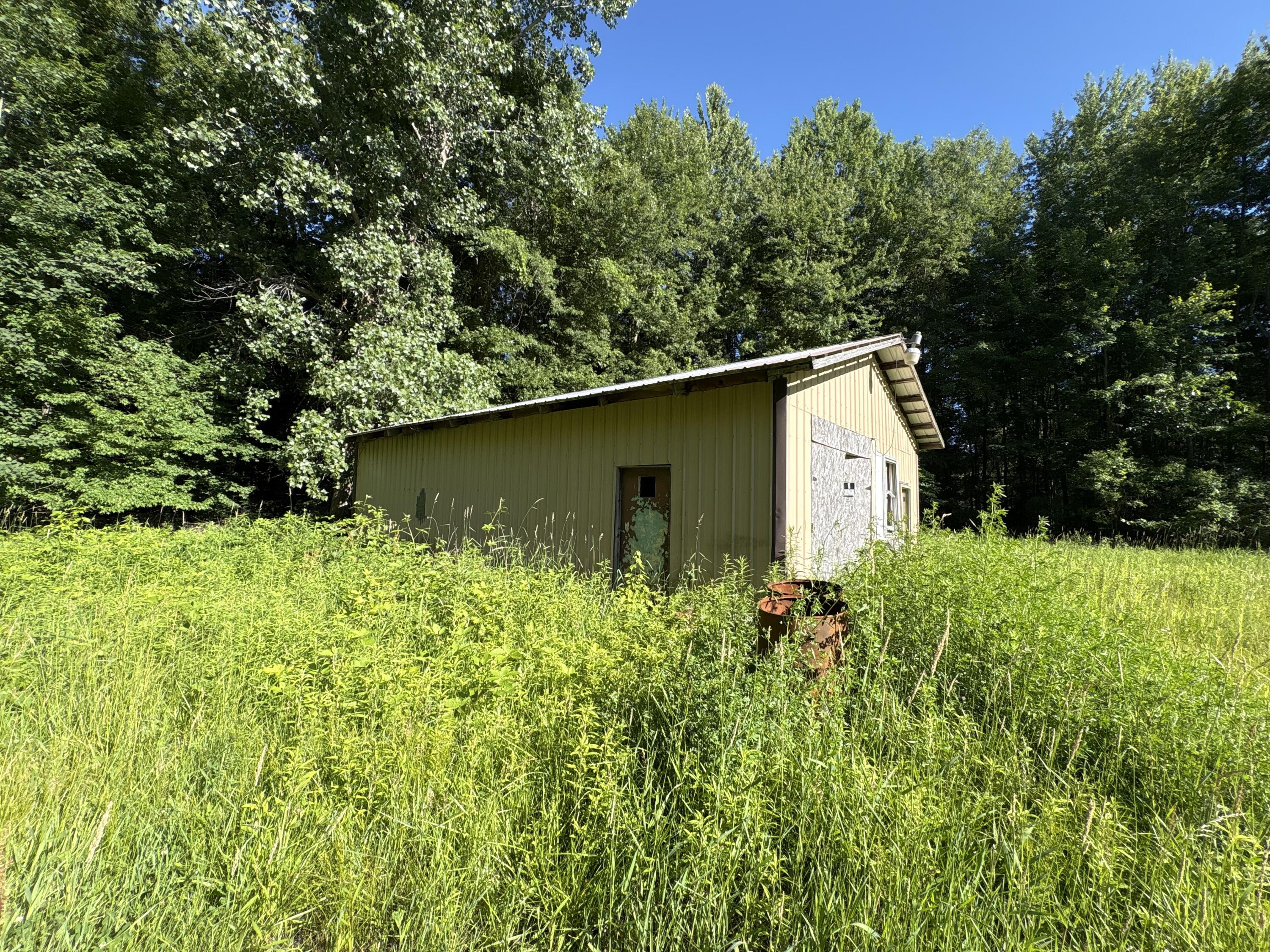 56th Street Property Photo 14