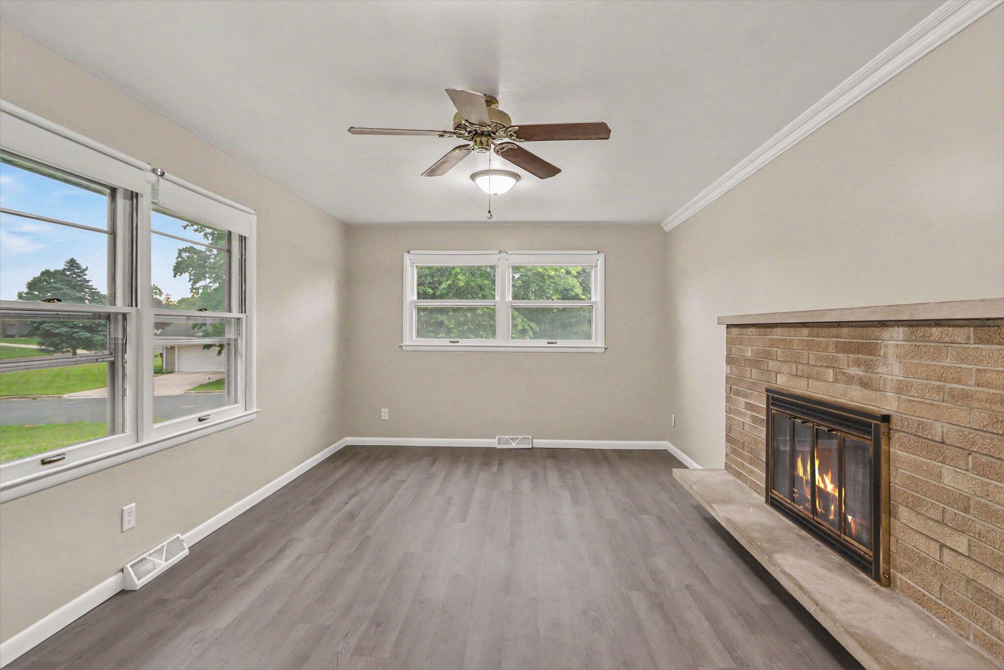 6083 Woodlea Drive Property Photo 6