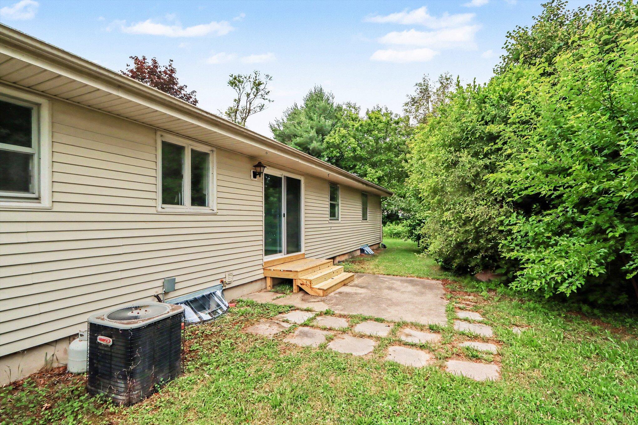 6083 Woodlea Drive Property Photo 25