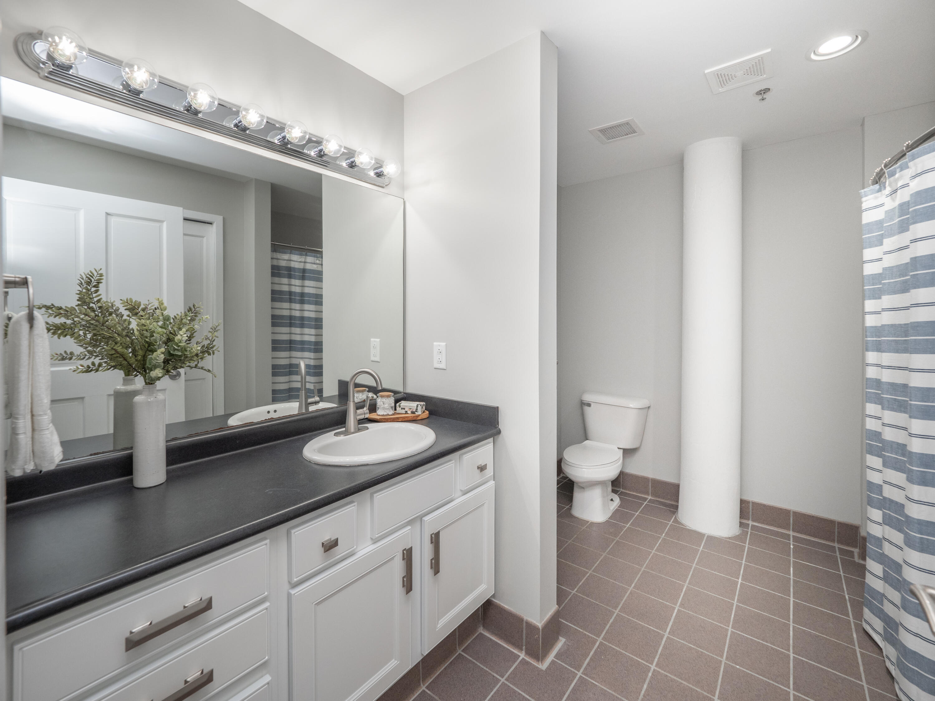 125 S Kalamazoo Mall 507 Property Photo 15