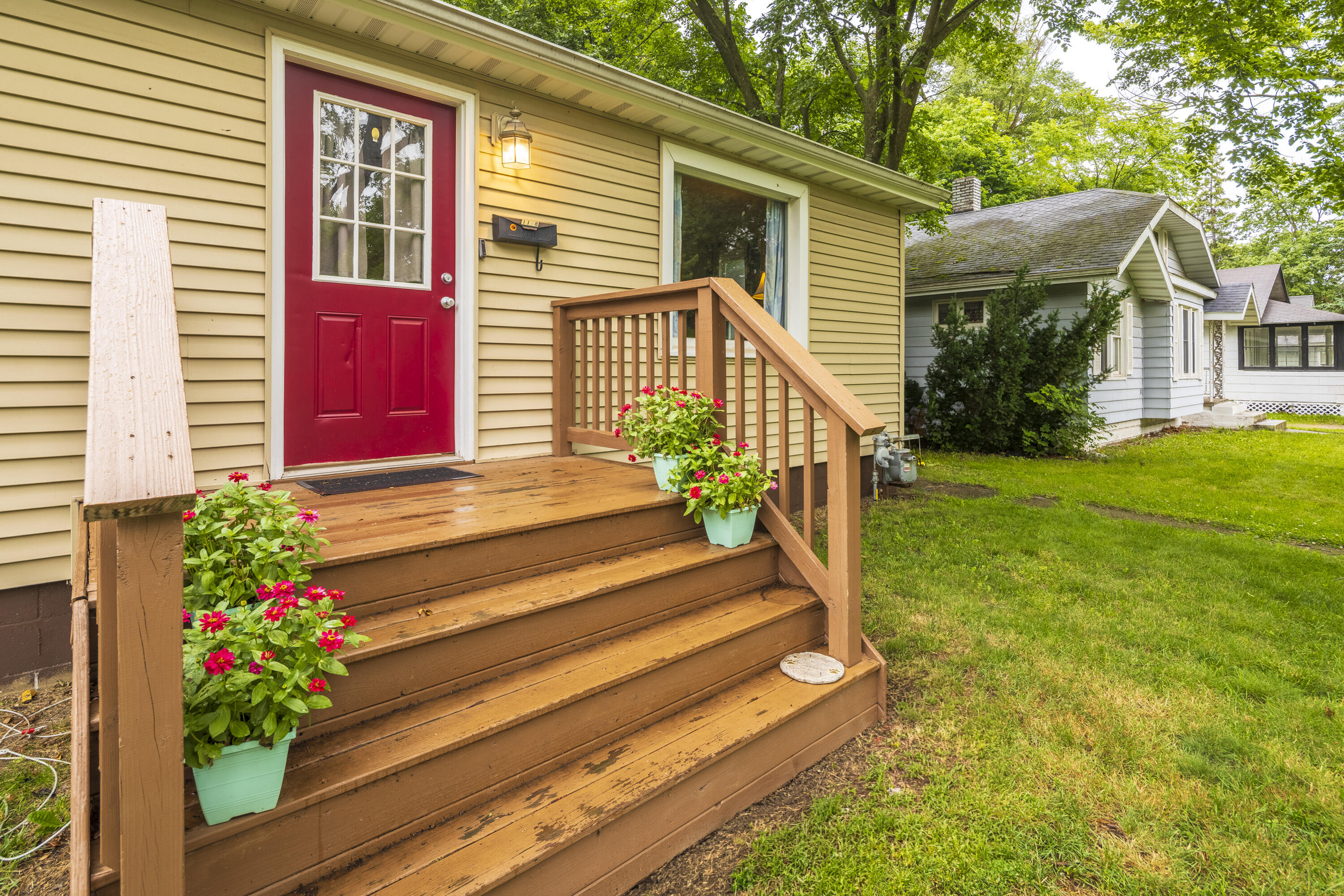 1148 Lavette Avenue Property Photo 2