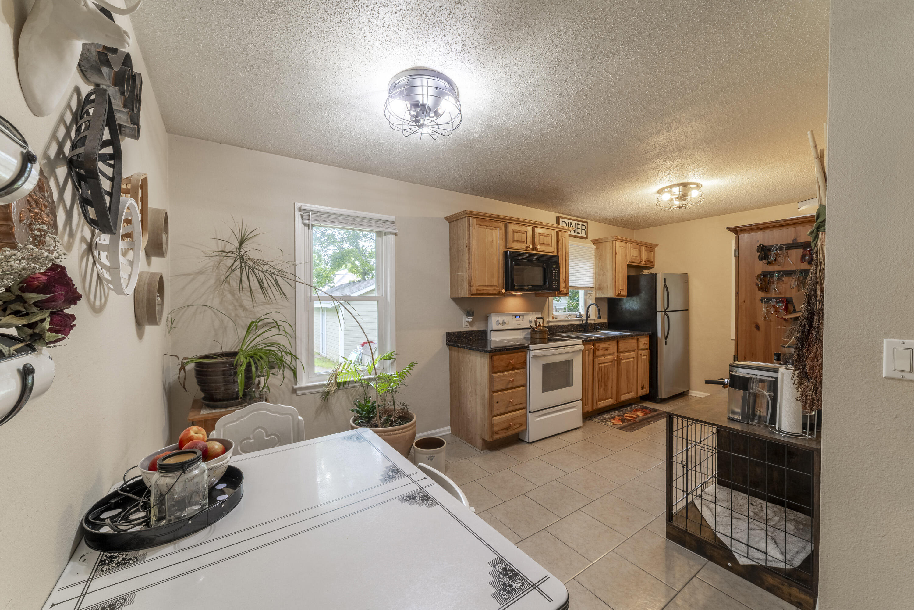 1148 Lavette Avenue Property Photo 9