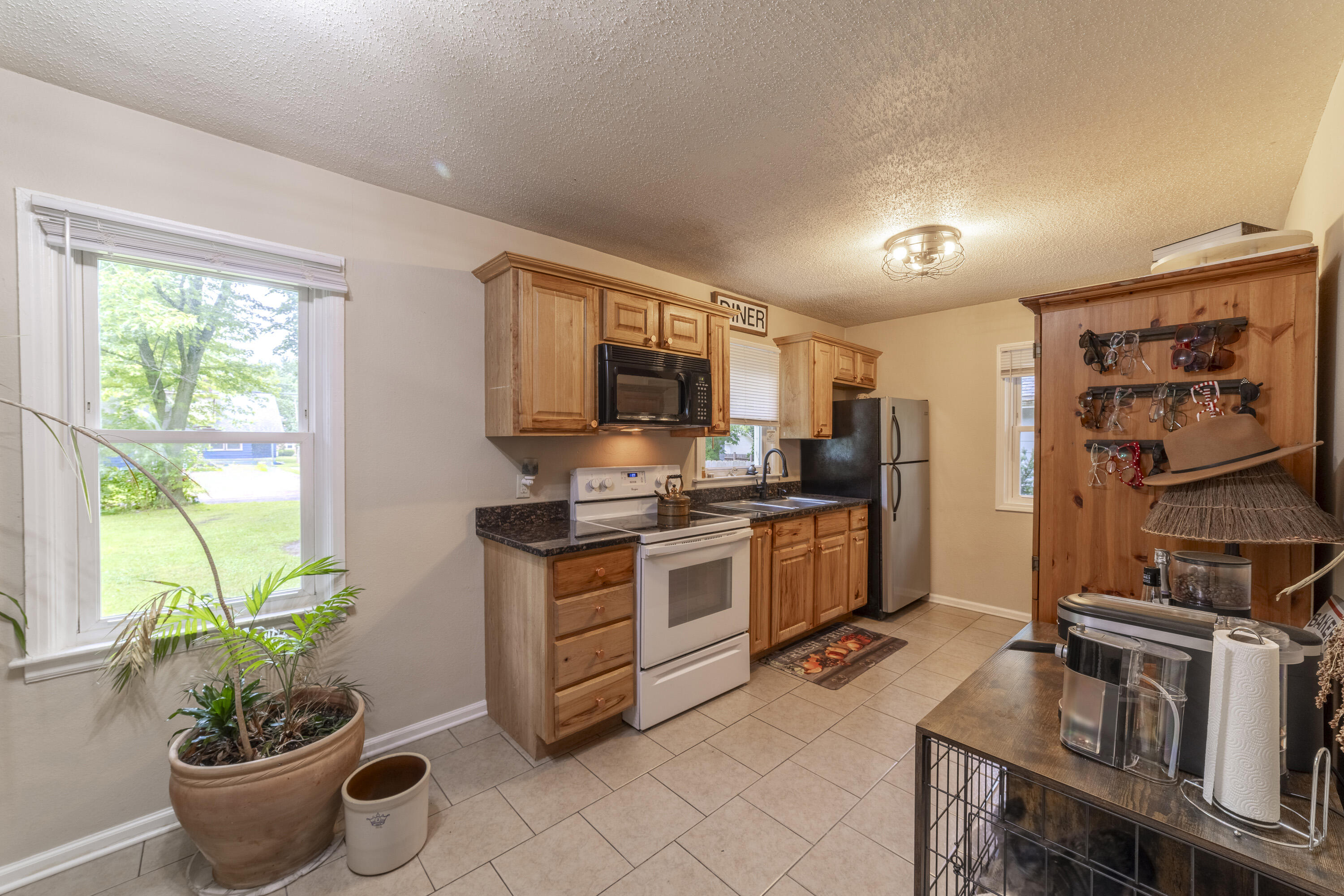 1148 Lavette Avenue Property Photo 10