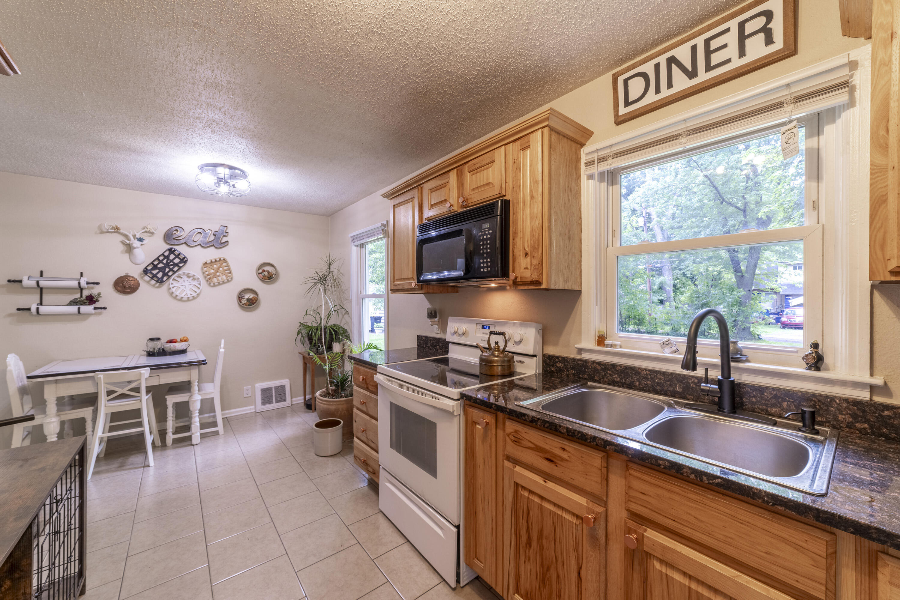 1148 Lavette Avenue Property Photo 18