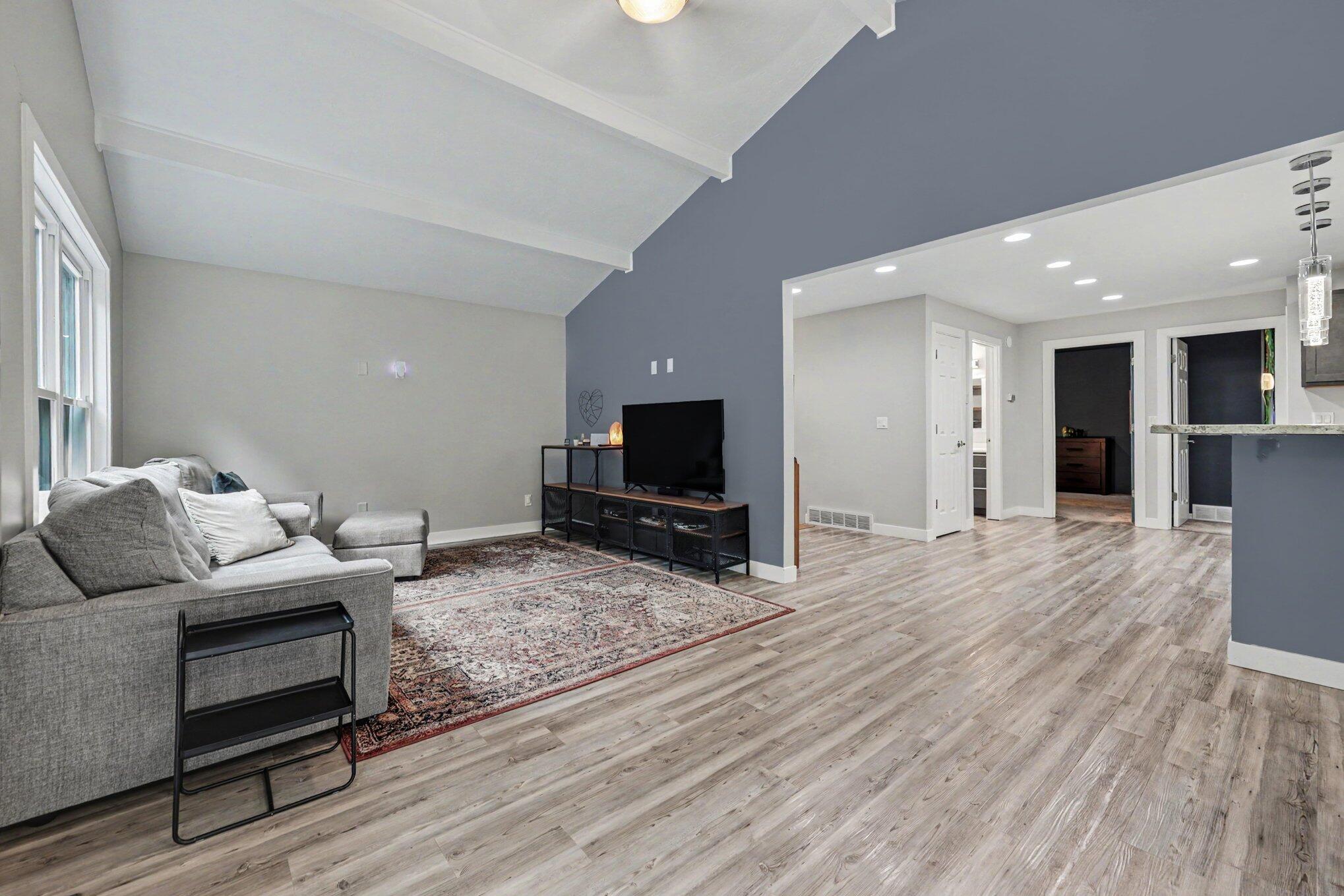 3920 Simonelli Road Property Photo 7