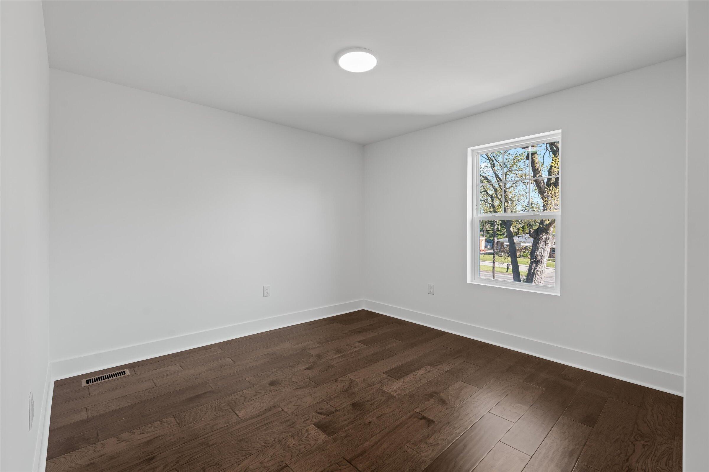 35635 Joy Road Property Photo 21
