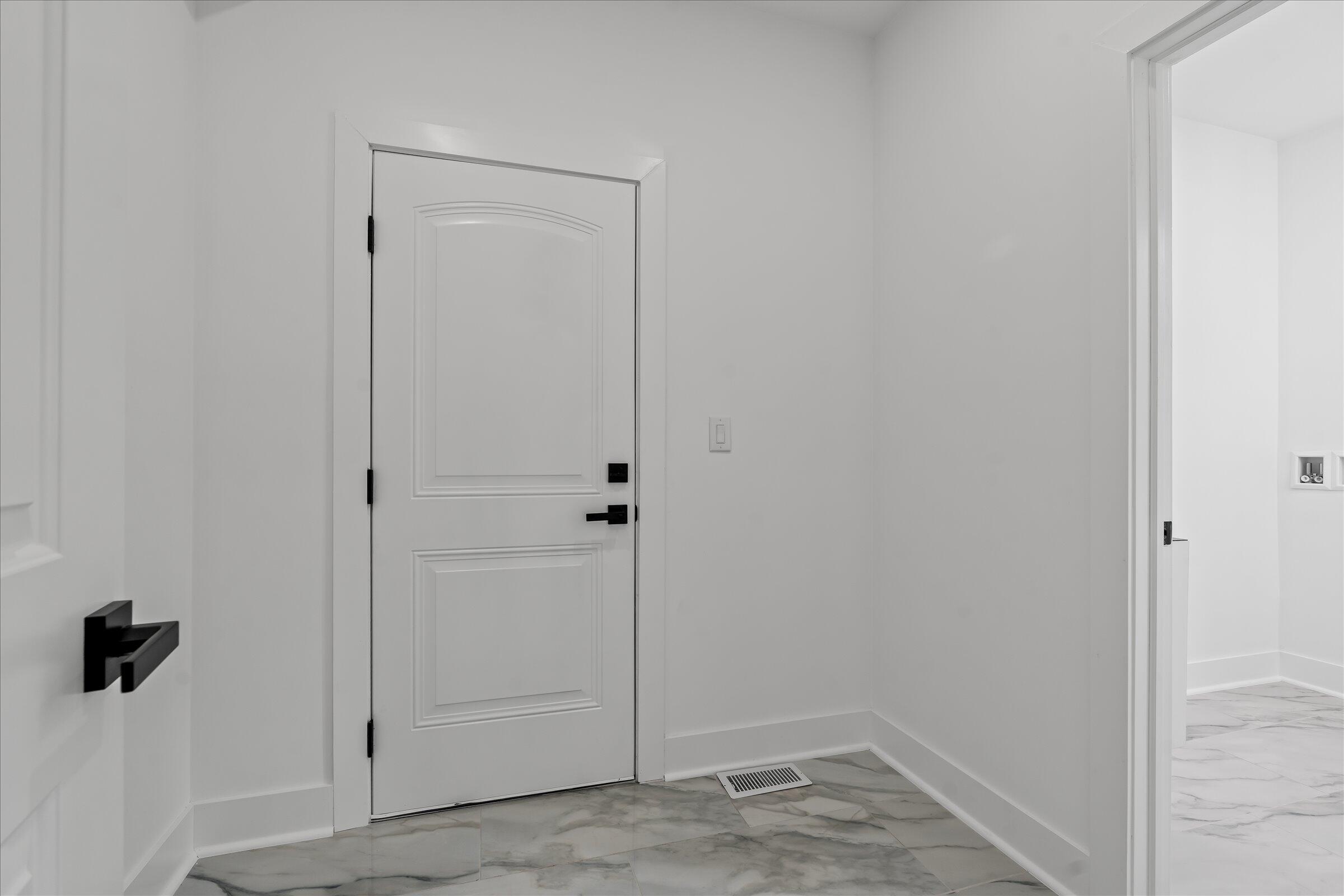 35635 Joy Road Property Photo 34