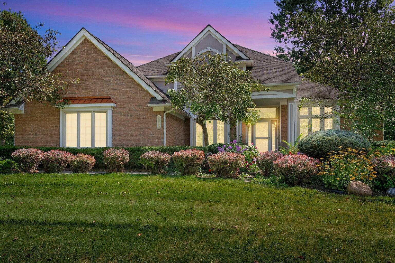 6568 Crabapple Drive Property Photo 1