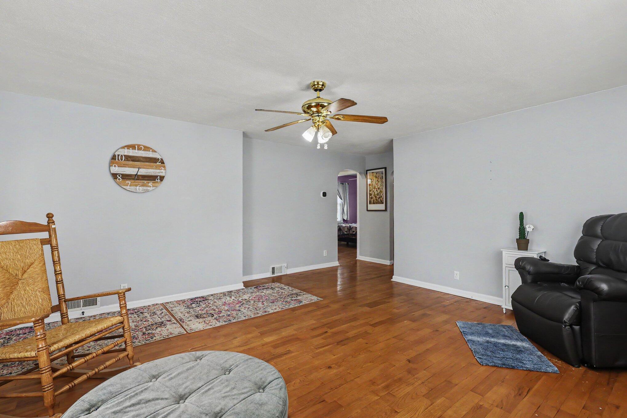 728 Ohio Avenue Property Photo 5