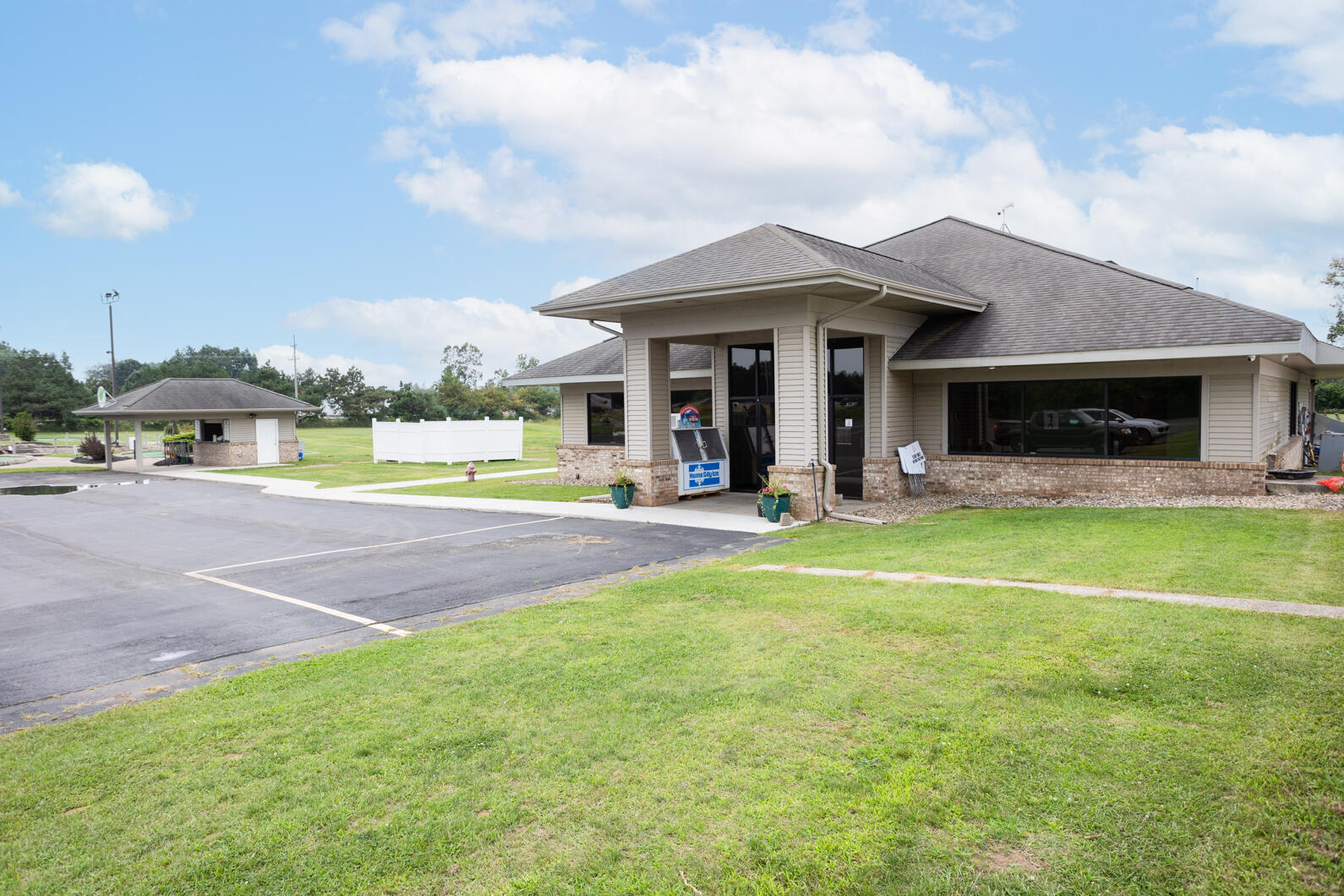 3600 Wayland Drive Property Photo 1