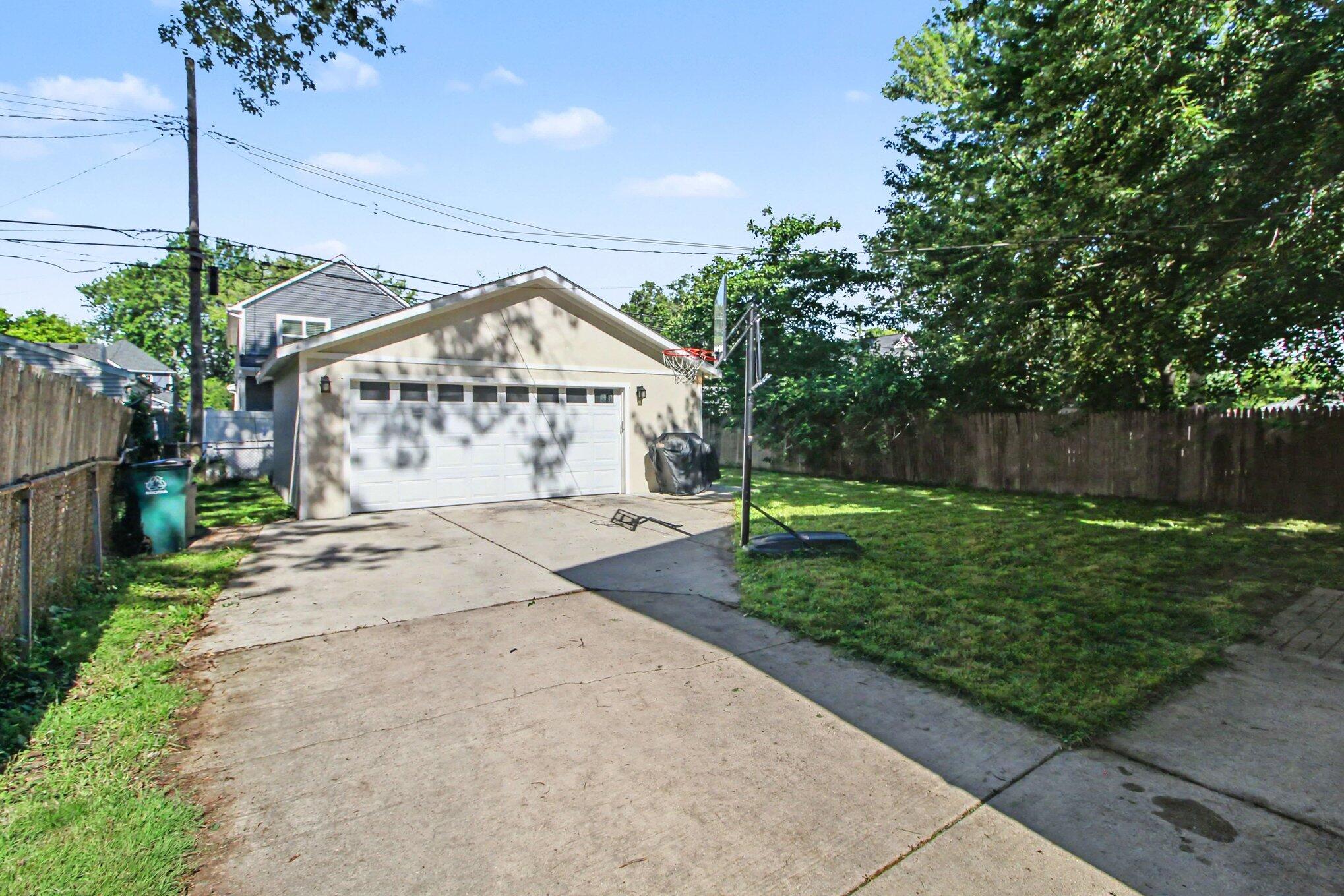 3971 Thomas Avenue Property Photo 21