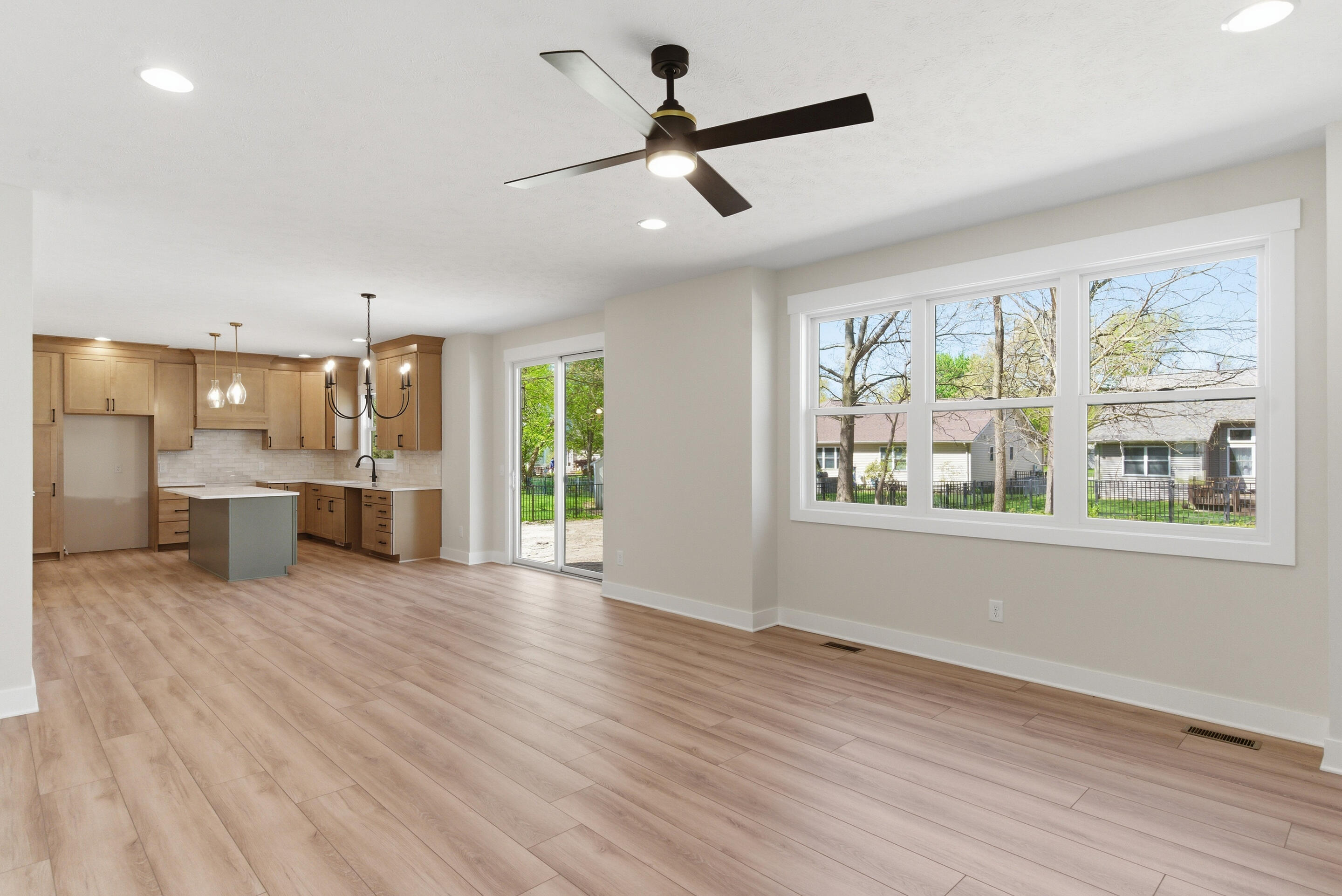 9933 Honey Creek Trail Property Photo 12