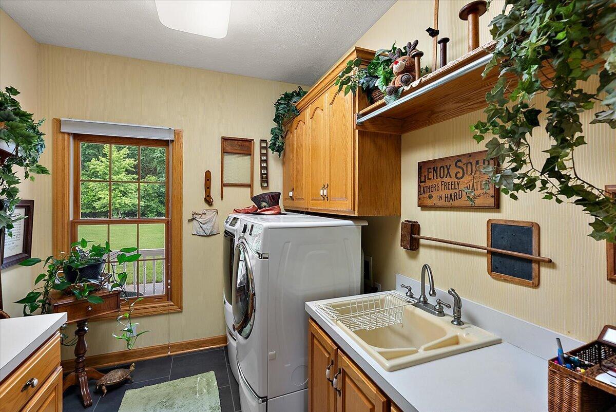 8236 Alpine Avenue Nw Property Photo 28