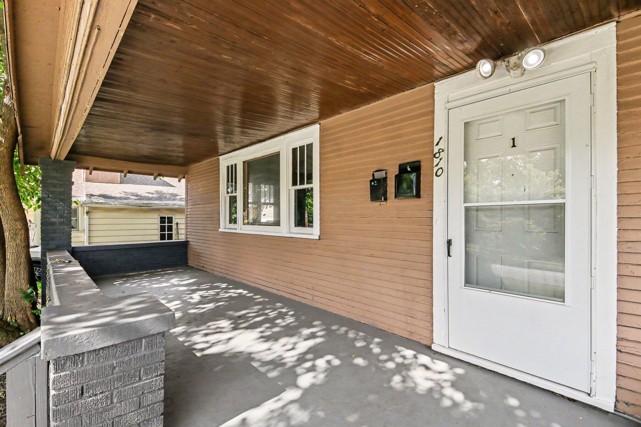 1810 Lafayette Avenue Se Property Photo 2
