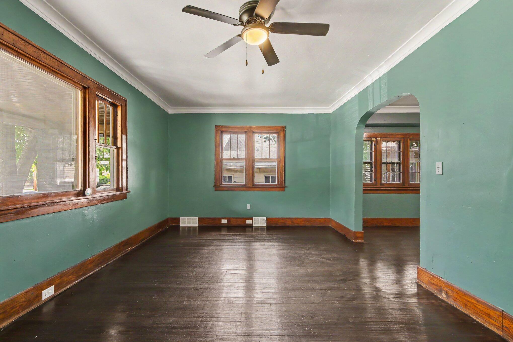 1810 Lafayette Avenue Se Property Photo 3