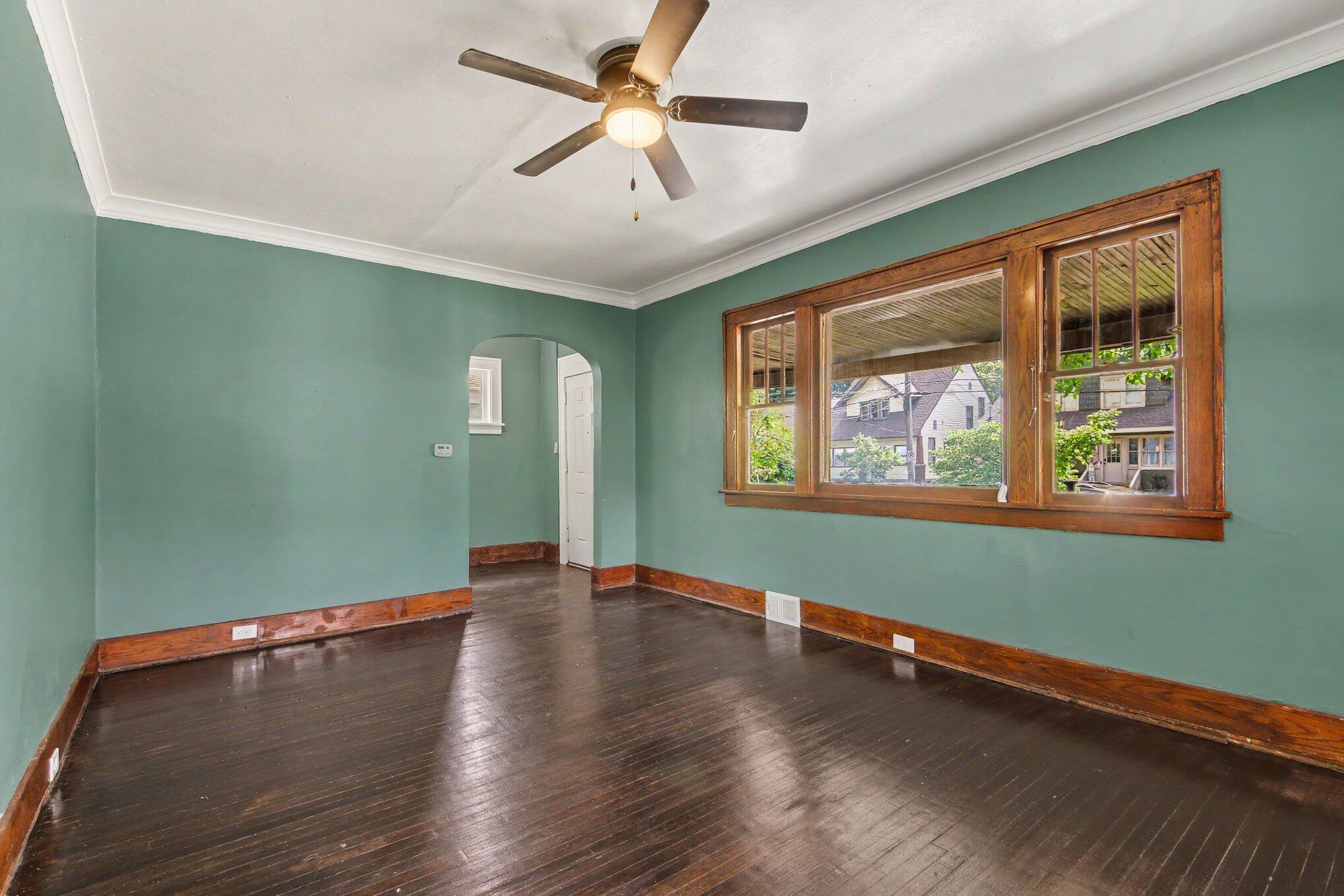 1810 Lafayette Avenue Se Property Photo 4
