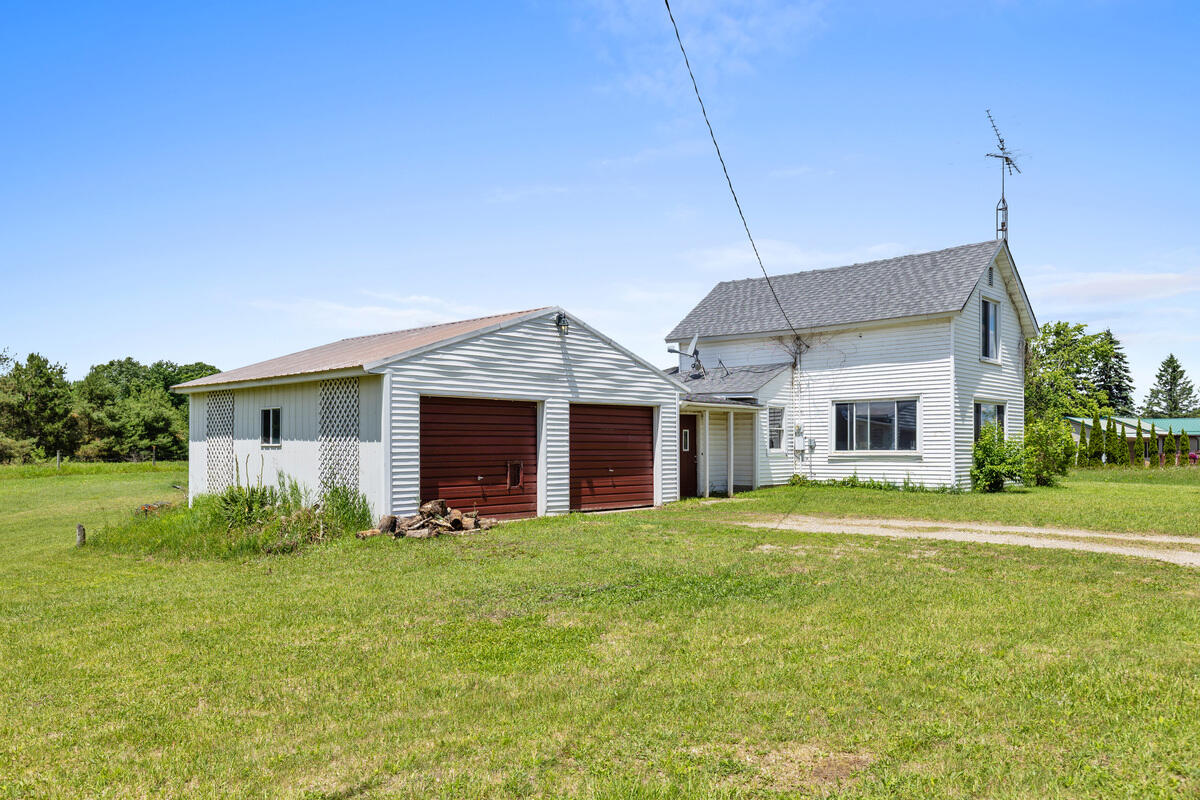 8938 Gibson Avenue Property Photo 2