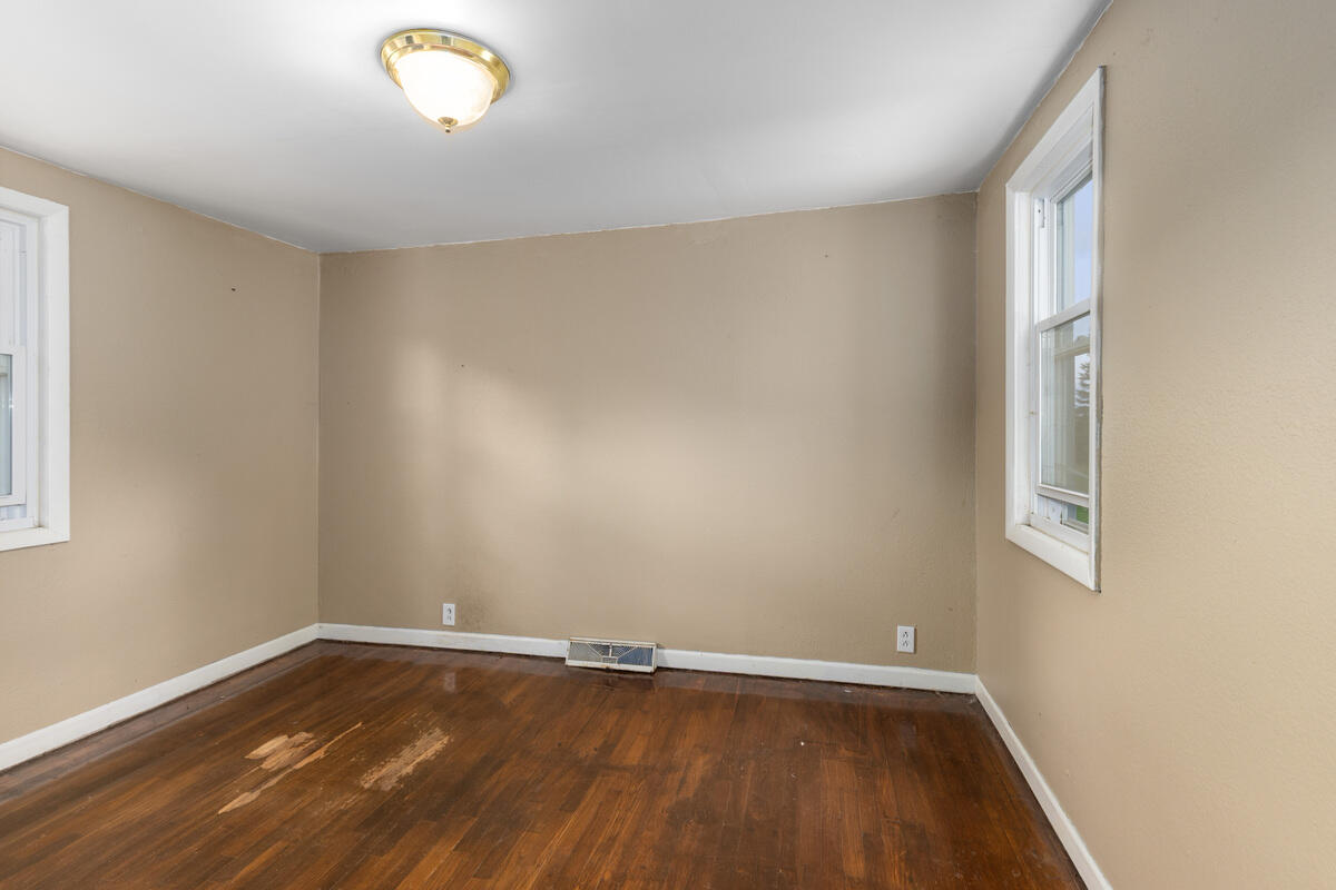 8938 Gibson Avenue Property Photo 12