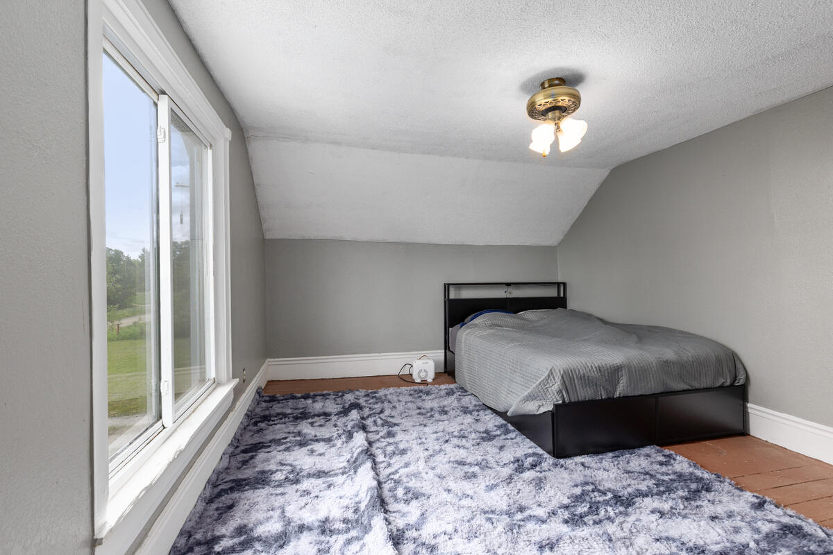 8938 Gibson Avenue Property Photo 15