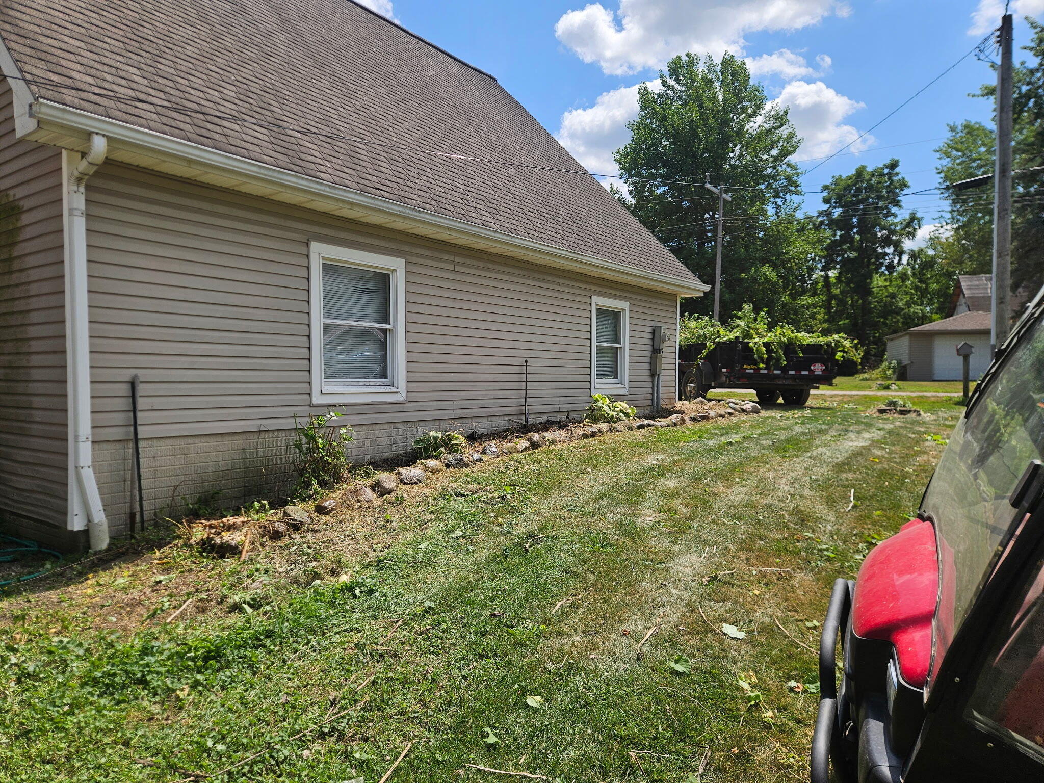 12004 Elmdale Drive Property Photo 5