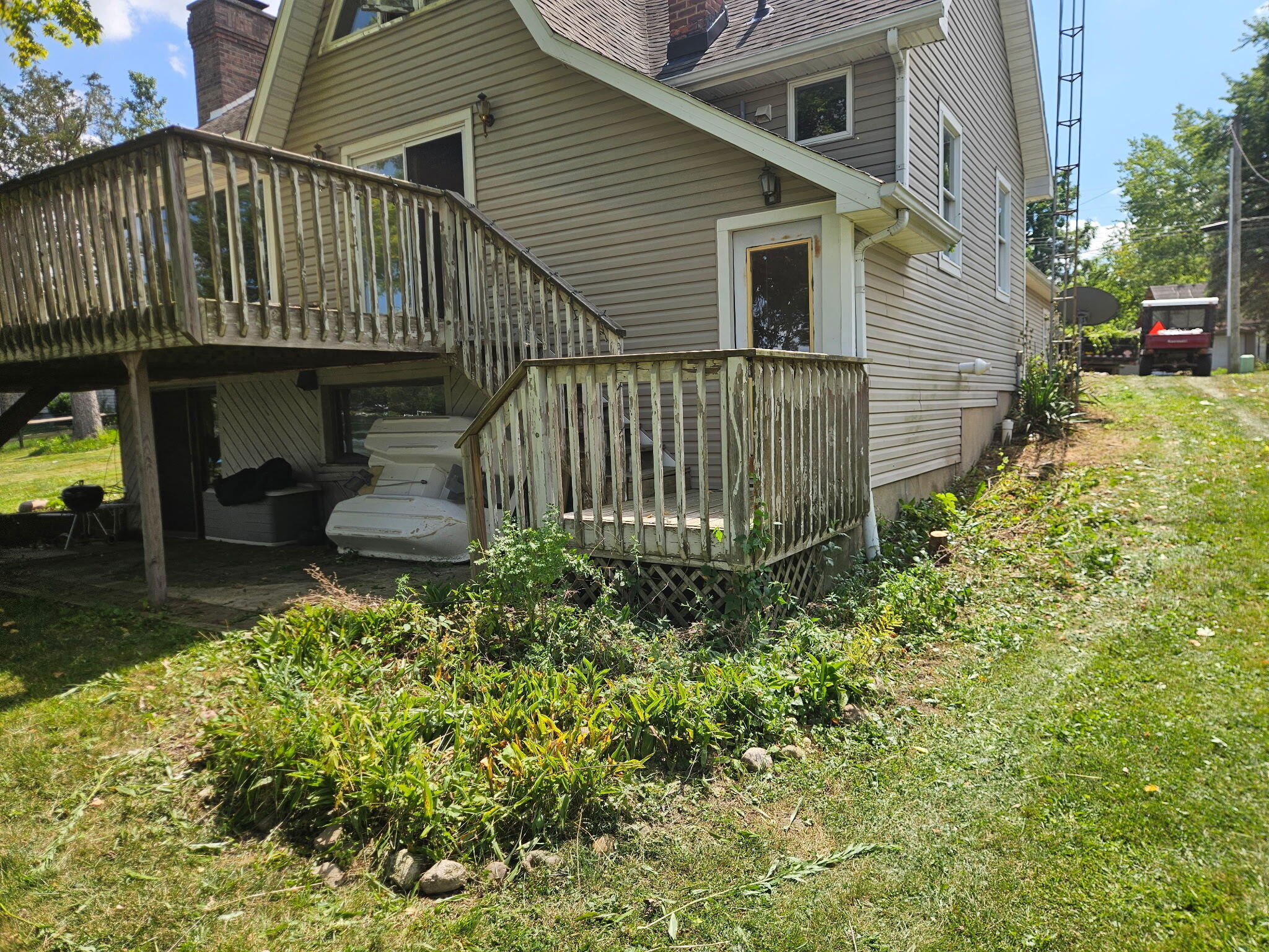 12004 Elmdale Drive Property Photo 9