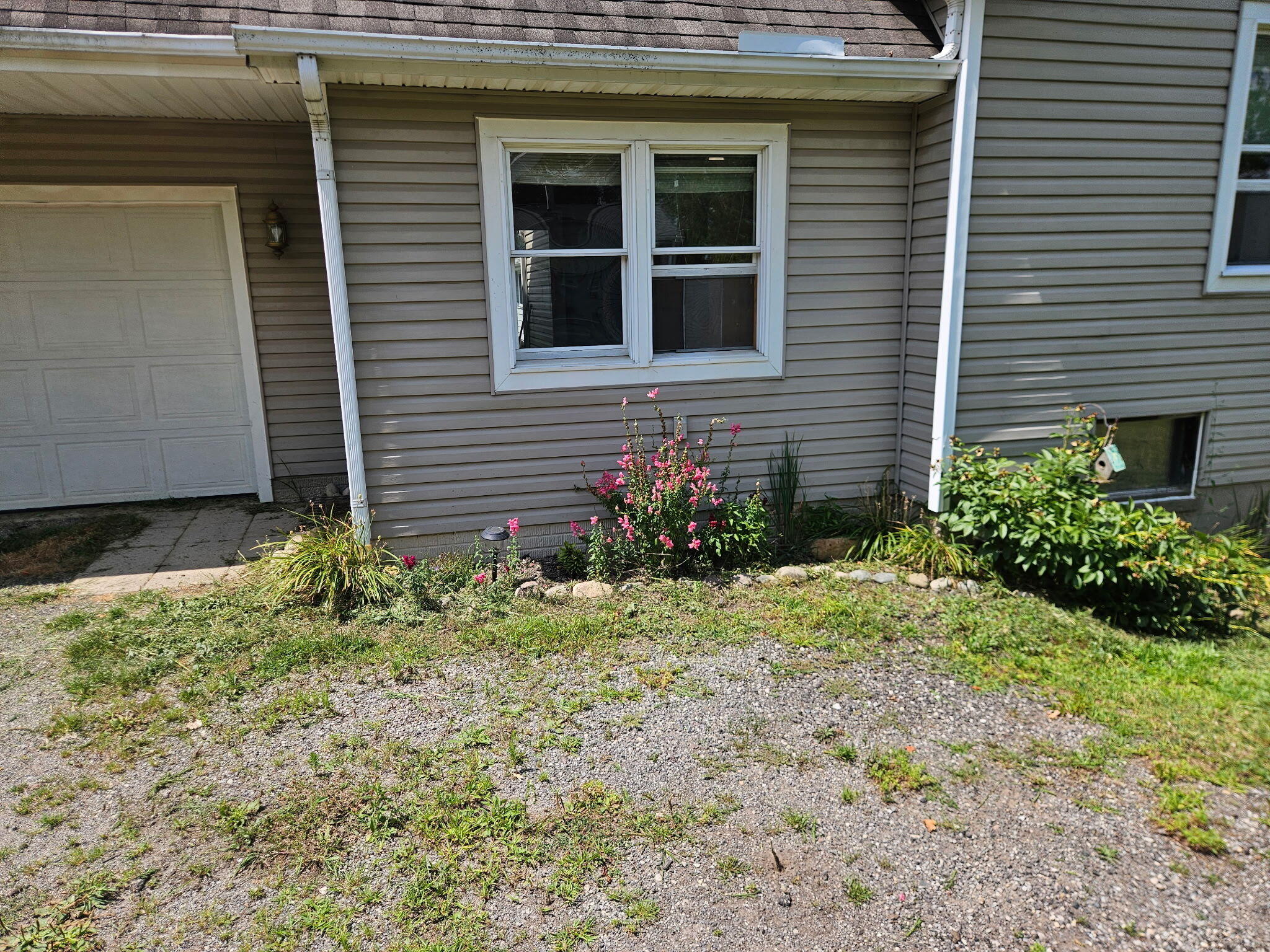 12004 Elmdale Drive Property Photo 12