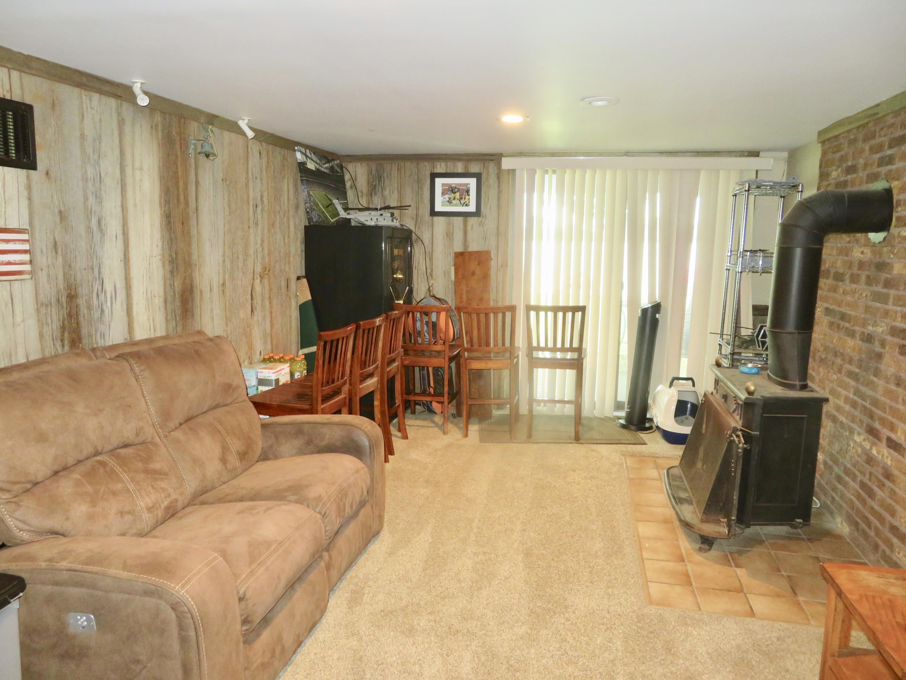 12004 Elmdale Drive Property Photo 31