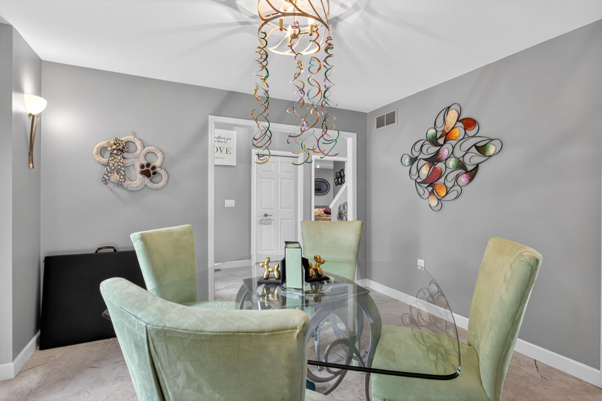 7448 Reed Road Property Photo 12