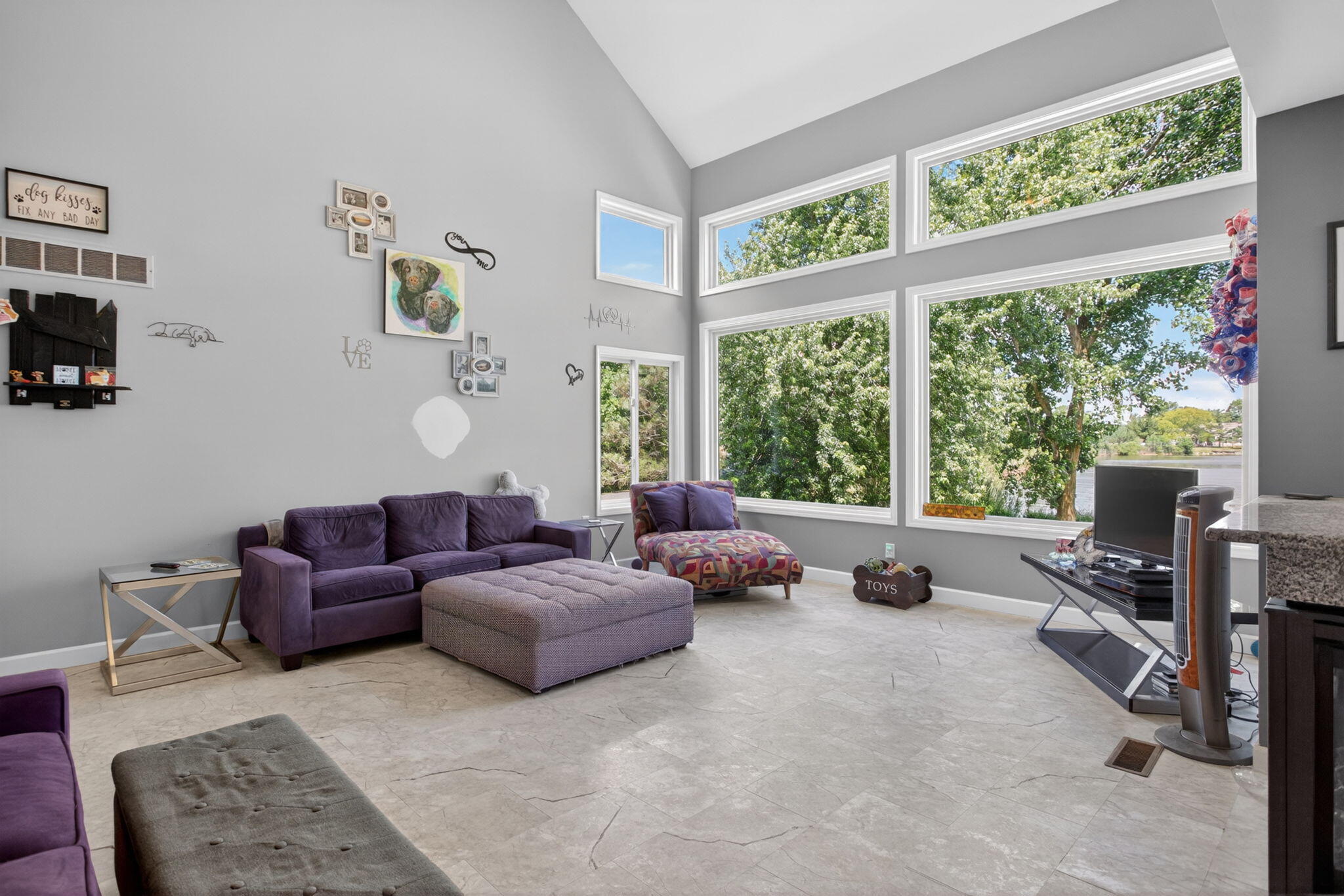 7448 Reed Road Property Photo 17