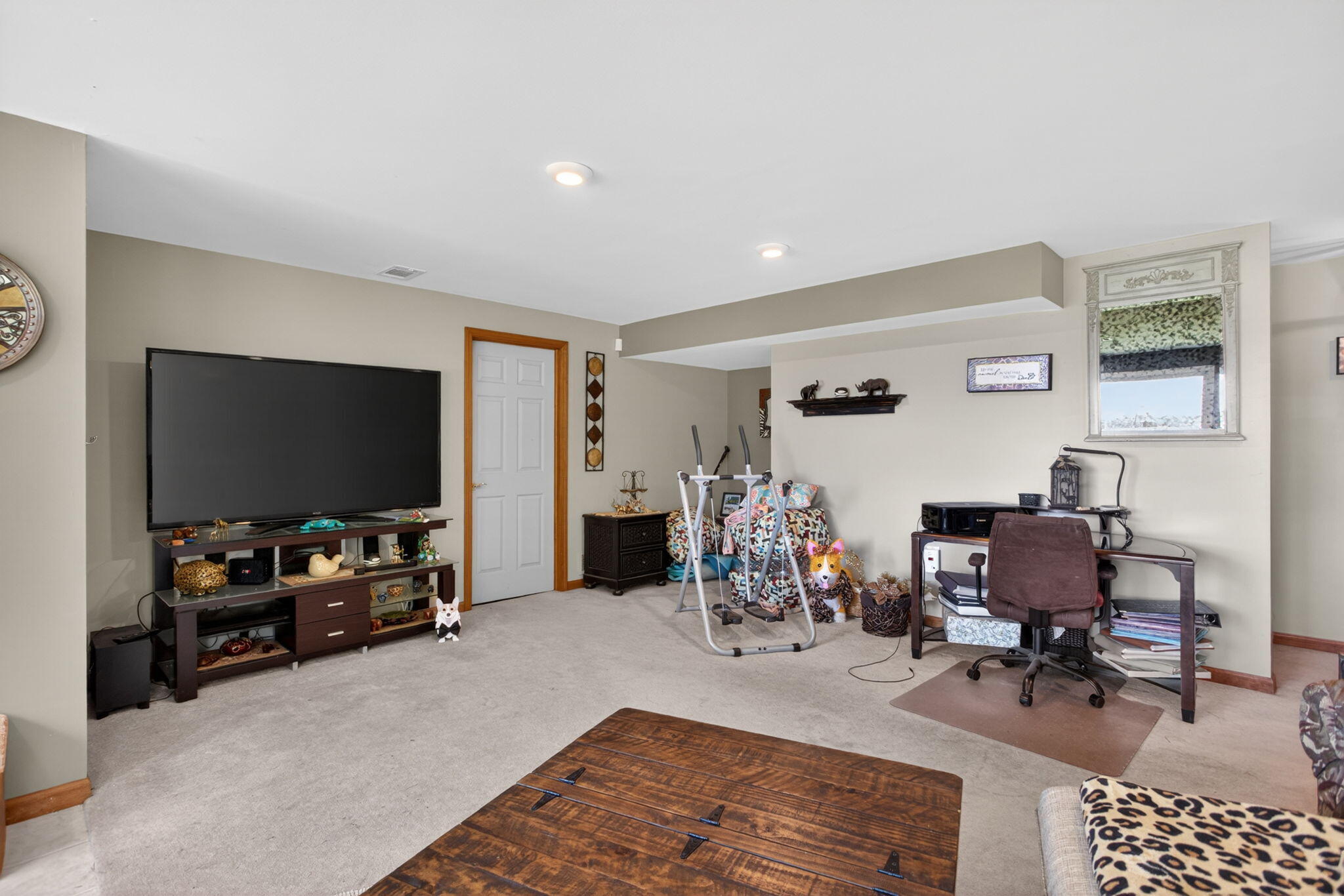 7448 Reed Road Property Photo 45