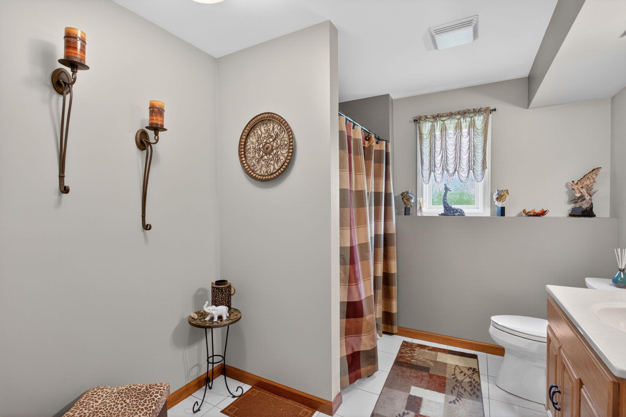 7448 Reed Road Property Photo 51
