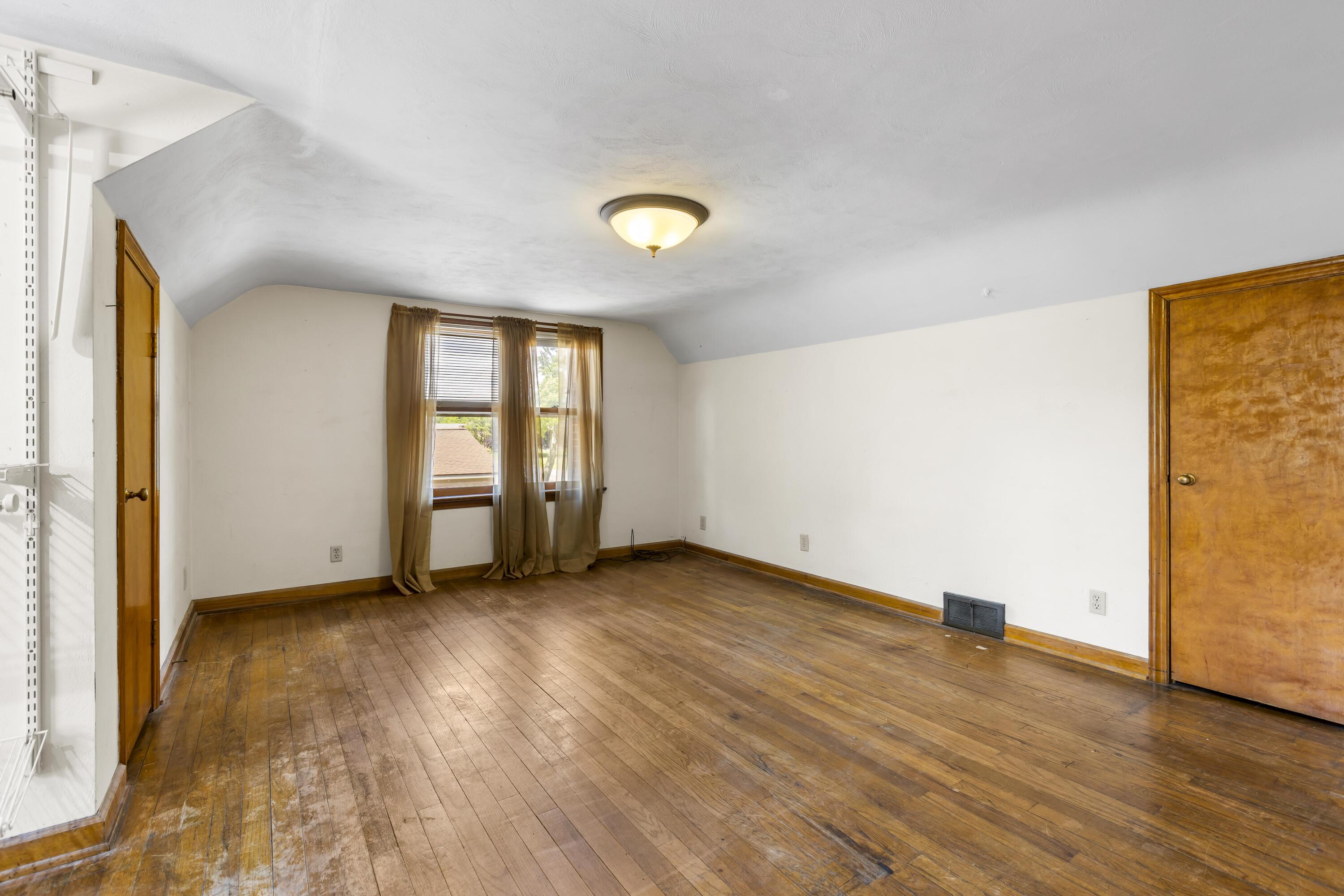 55 N 20th Street Property Photo 12
