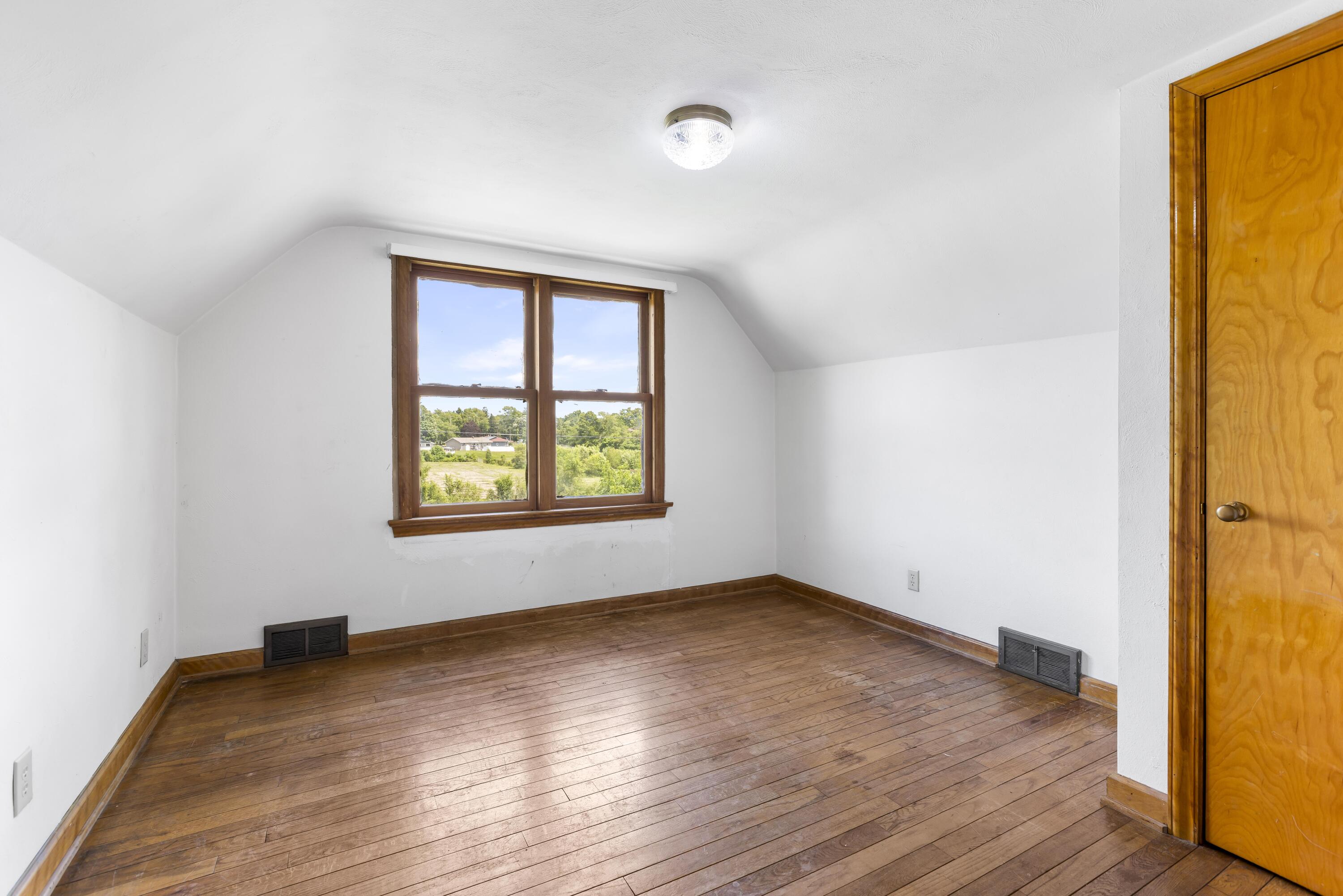 55 N 20th Street Property Photo 15